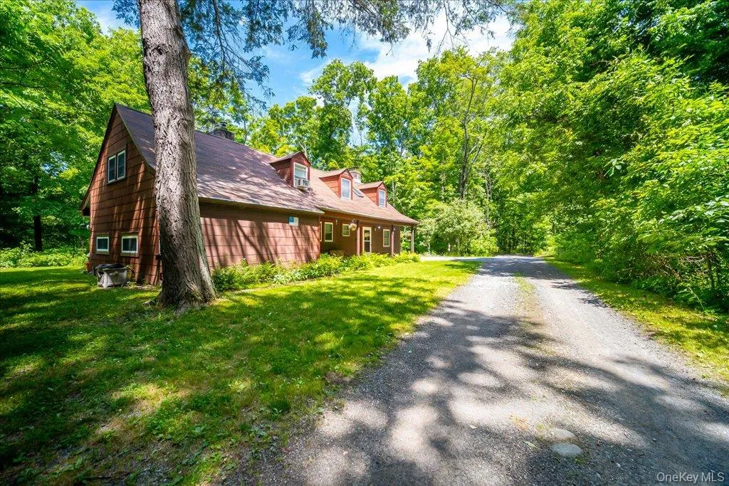 10-12 Woodlea Road, Clinton, NY, 7 Bedrooms Bedrooms, 7 Rooms Rooms,4 BathroomsBathrooms,Residential,For Rent,Woodlea,0,1029597 10-12 Woodlea Road, Clinton, NY, 7 Bedrooms Bedrooms, 7 Rooms Rooms,4 BathroomsBathrooms,Residential,For Rent,Woodlea,0,1029597