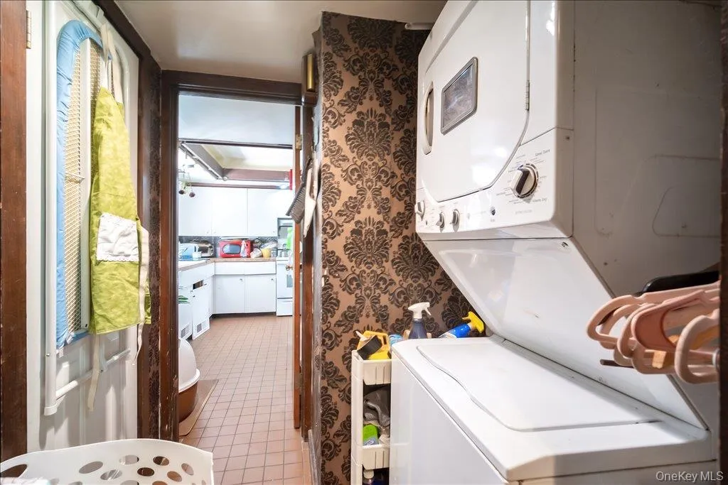 10-12 Woodlea Road, Clinton, NY, 7 Bedrooms Bedrooms, 7 Rooms Rooms,4 BathroomsBathrooms,Residential,For Rent,Woodlea,0,1029597 10-12 Woodlea Road, Clinton, NY, 7 Bedrooms Bedrooms, 7 Rooms Rooms,4 BathroomsBathrooms,Residential,For Rent,Woodlea,0,1029597