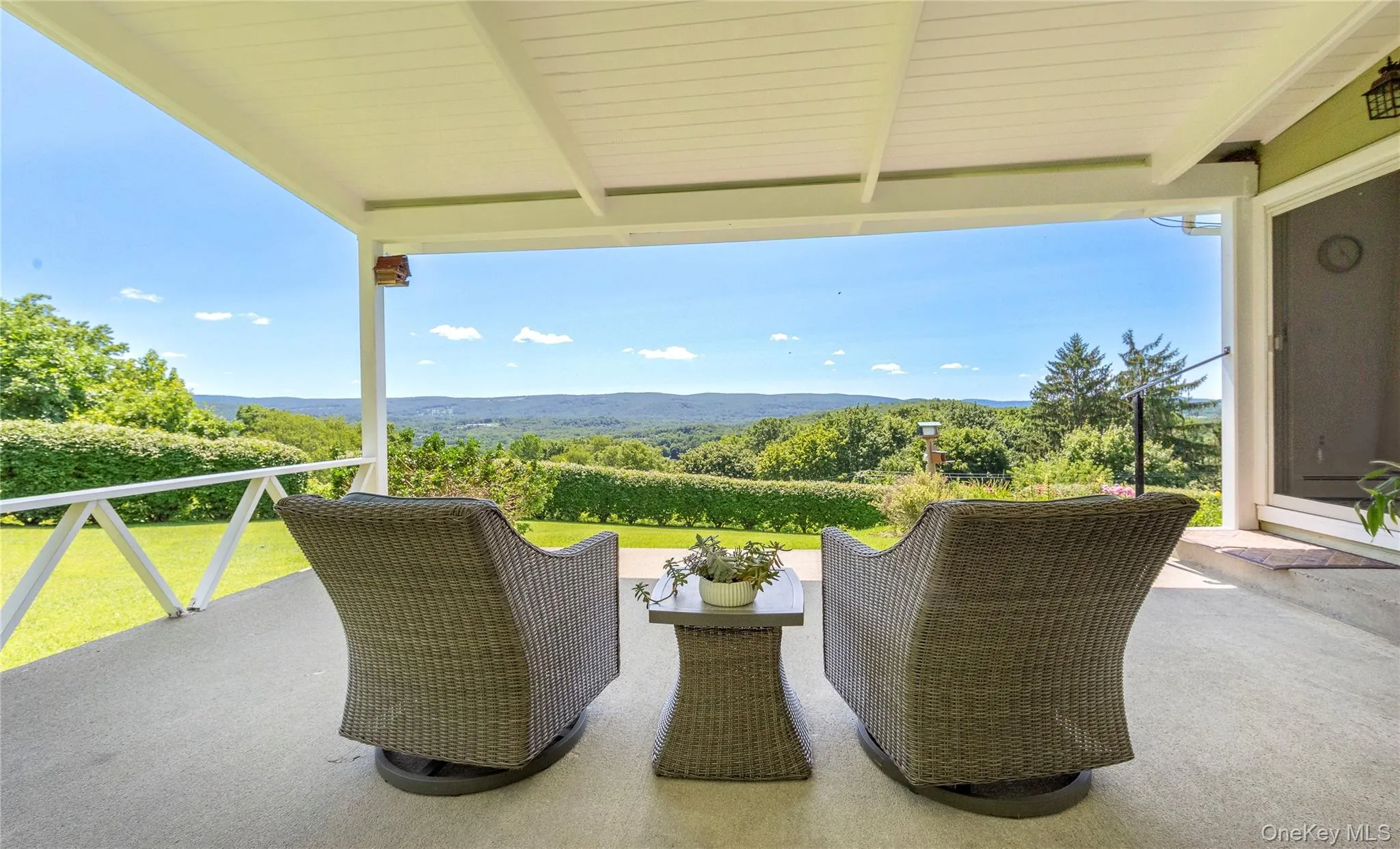 Hudson Valley living at its finest Hudson Valley living at its finest
