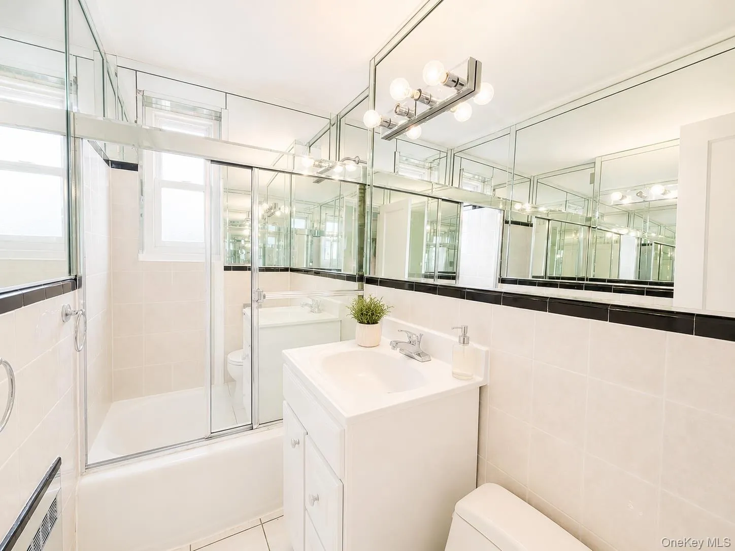 60-34 Little Neck Parkway, New York, NY, 1 Bedroom Bedrooms, 4 Rooms Rooms,1 BathroomBathrooms,Residential,For Rent,Little Neck,0,1029602 60-34 Little Neck Parkway, New York, NY, 1 Bedroom Bedrooms, 4 Rooms Rooms,1 BathroomBathrooms,Residential,For Rent,Little Neck,0,1029602