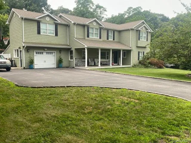 4 Harrison Avenue, Brookhaven, NY, 4 Bedrooms Bedrooms, 11 Rooms Rooms,4 BathroomsBathrooms,Residential,For Rent,Harrison,0,1029604 4 Harrison Avenue, Brookhaven, NY, 4 Bedrooms Bedrooms, 11 Rooms Rooms,4 BathroomsBathrooms,Residential,For Rent,Harrison,0,1029604