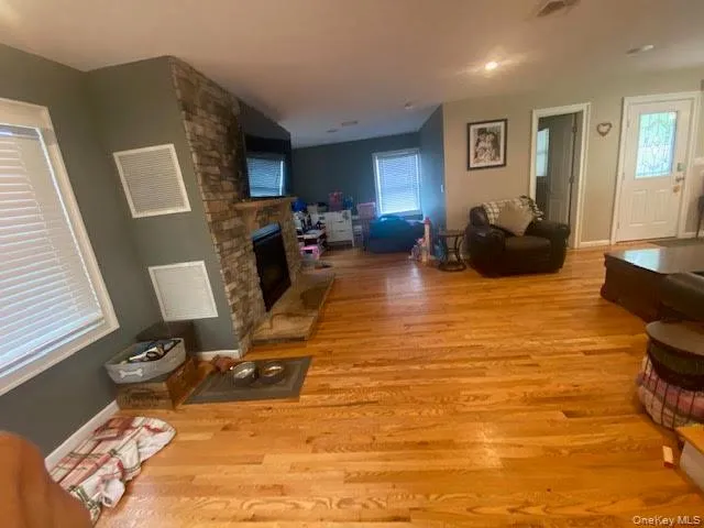 4 Harrison Avenue, Brookhaven, NY, 4 Bedrooms Bedrooms, 11 Rooms Rooms,4 BathroomsBathrooms,Residential,For Rent,Harrison,0,1029604 4 Harrison Avenue, Brookhaven, NY, 4 Bedrooms Bedrooms, 11 Rooms Rooms,4 BathroomsBathrooms,Residential,For Rent,Harrison,0,1029604