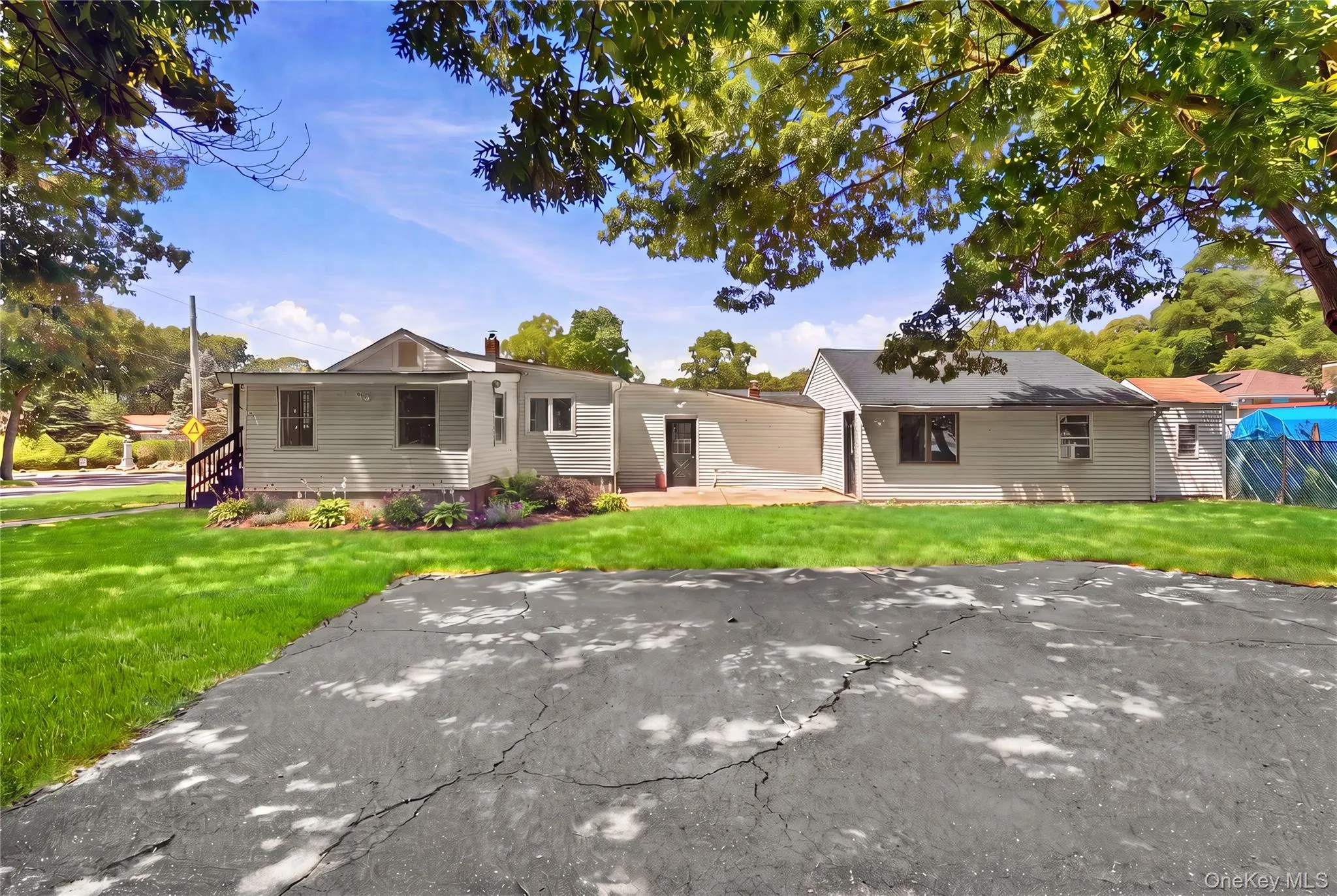 99 Green Avenue, Brookhaven, NY, 3 Bedrooms Bedrooms, 7 Rooms Rooms,2 BathroomsBathrooms,Residential,For Rent,Green,0,1029615 99 Green Avenue, Brookhaven, NY, 3 Bedrooms Bedrooms, 7 Rooms Rooms,2 BathroomsBathrooms,Residential,For Rent,Green,0,1029615