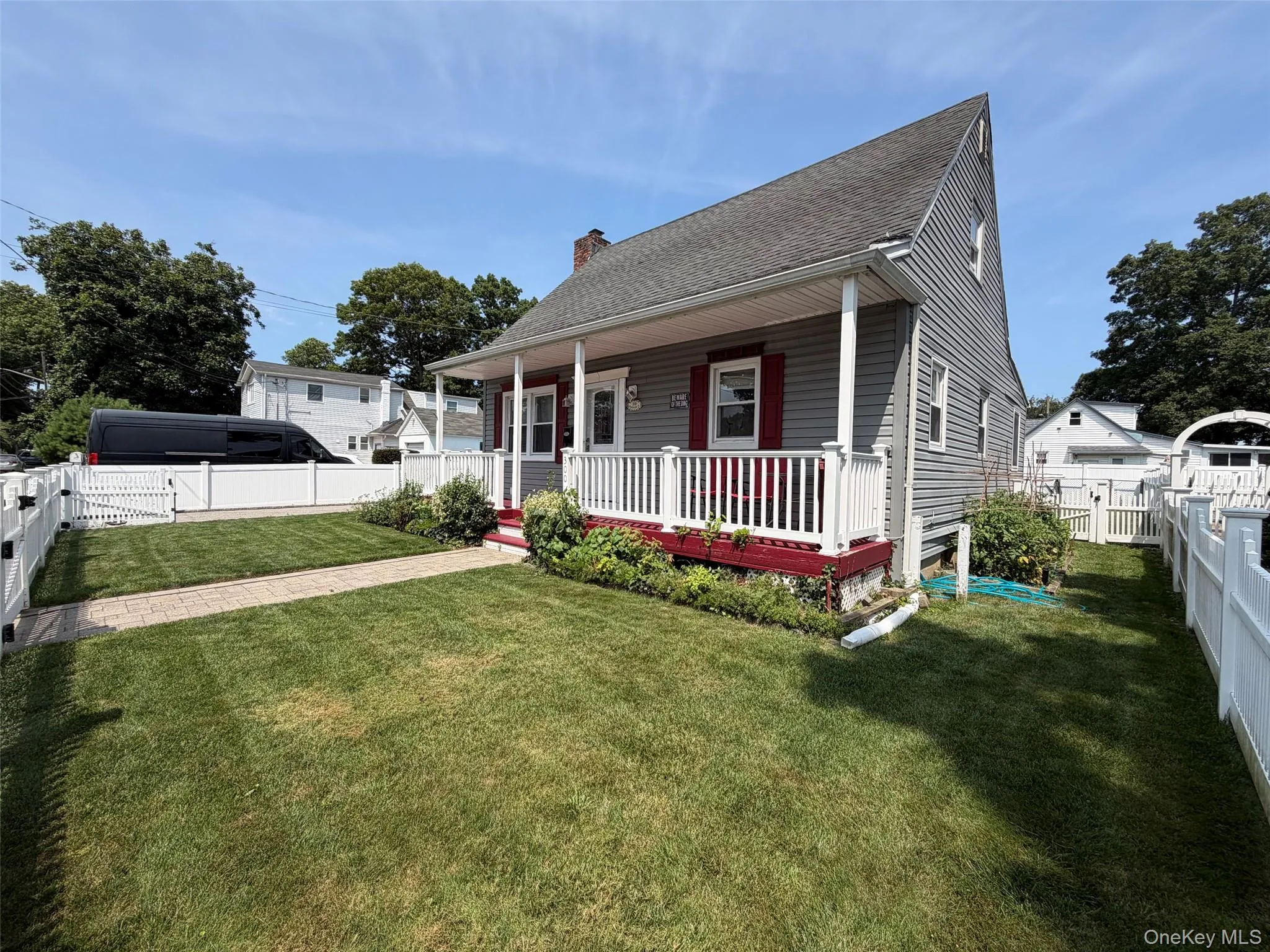 300 Beachview Street, Babylon, NY, 3 Bedrooms Bedrooms, 6 Rooms Rooms,1 BathroomBathrooms,Residential,For Rent,Beachview,0,1029621 300 Beachview Street, Babylon, NY, 3 Bedrooms Bedrooms, 6 Rooms Rooms,1 BathroomBathrooms,Residential,For Rent,Beachview,0,1029621
