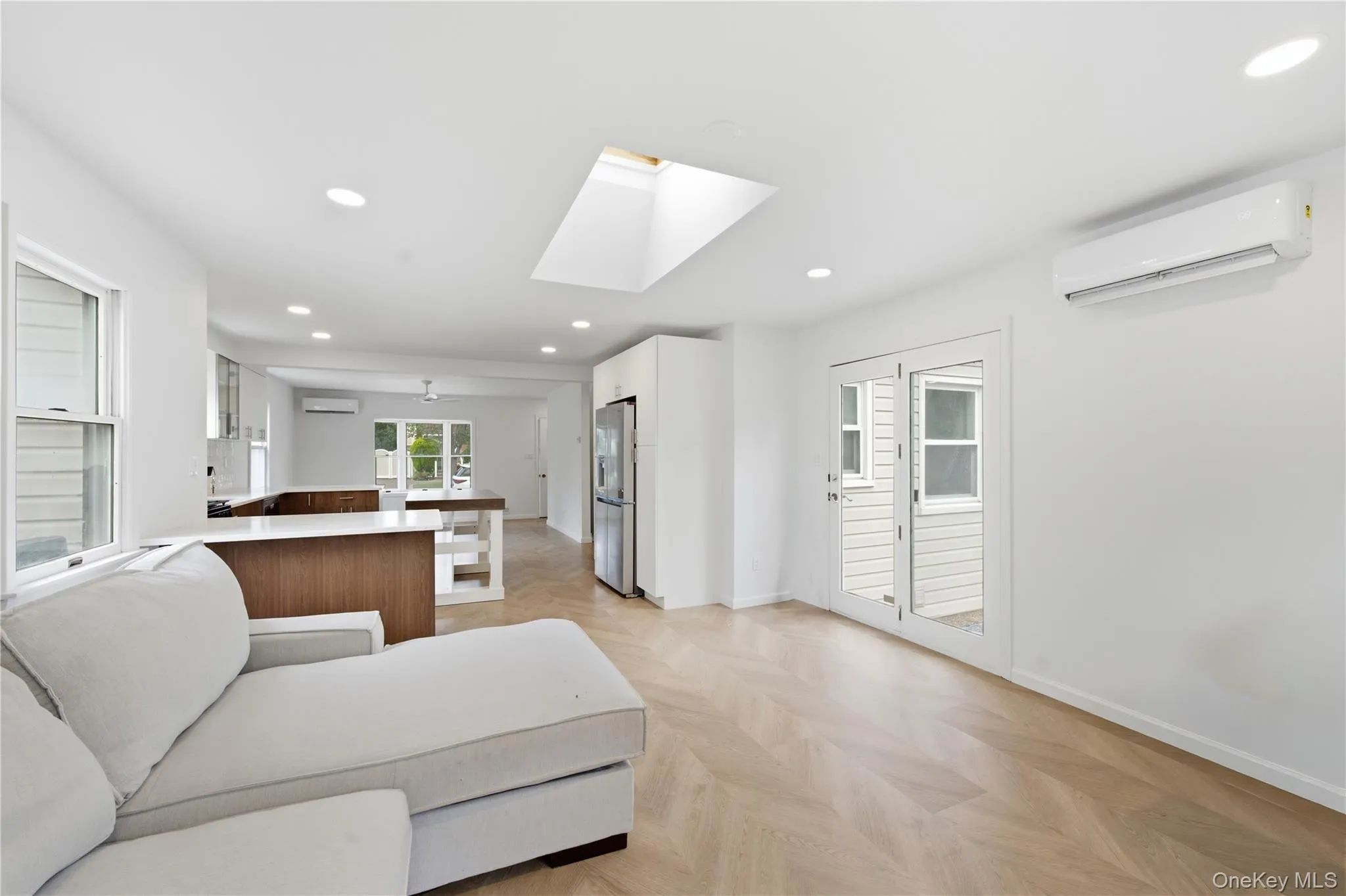 43 Nassau Avenue, Oyster Bay, NY, 4 Bedrooms Bedrooms, 8 Rooms Rooms,3 BathroomsBathrooms,Residential,For Rent,Nassau,0,1029625 43 Nassau Avenue, Oyster Bay, NY, 4 Bedrooms Bedrooms, 8 Rooms Rooms,3 BathroomsBathrooms,Residential,For Rent,Nassau,0,1029625