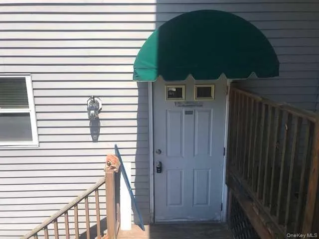 39 Hooker Apt 3 Avenue, Poughkeepsie, NY, 1 Bedroom Bedrooms, 3 Rooms Rooms,1 BathroomBathrooms,Residential Lease,For Rent,Hooker Apt 3,0,1029627 39 Hooker Apt 3 Avenue, Poughkeepsie, NY, 1 Bedroom Bedrooms, 3 Rooms Rooms,1 BathroomBathrooms,Residential Lease,For Rent,Hooker Apt 3,0,1029627