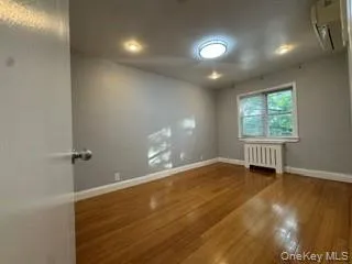 5841 205th Street, New York, NY, 3 Bedrooms Bedrooms, 6 Rooms Rooms,2 BathroomsBathrooms,Residential Lease,For Rent,205th,0,1029629 5841 205th Street, New York, NY, 3 Bedrooms Bedrooms, 6 Rooms Rooms,2 BathroomsBathrooms,Residential Lease,For Rent,205th,0,1029629