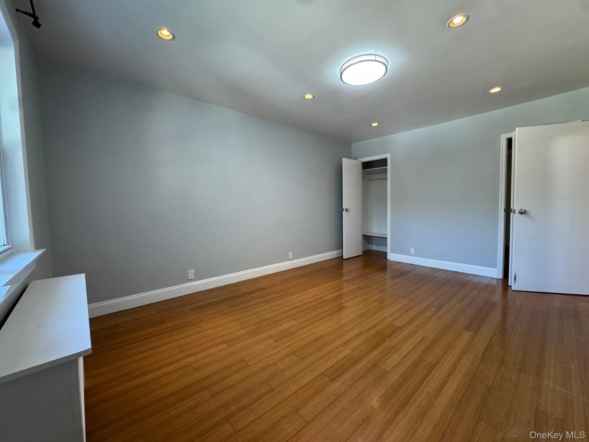 5841 205th Street, New York, NY, 3 Bedrooms Bedrooms, 6 Rooms Rooms,2 BathroomsBathrooms,Residential Lease,For Rent,205th,0,1029629 5841 205th Street, New York, NY, 3 Bedrooms Bedrooms, 6 Rooms Rooms,2 BathroomsBathrooms,Residential Lease,For Rent,205th,0,1029629