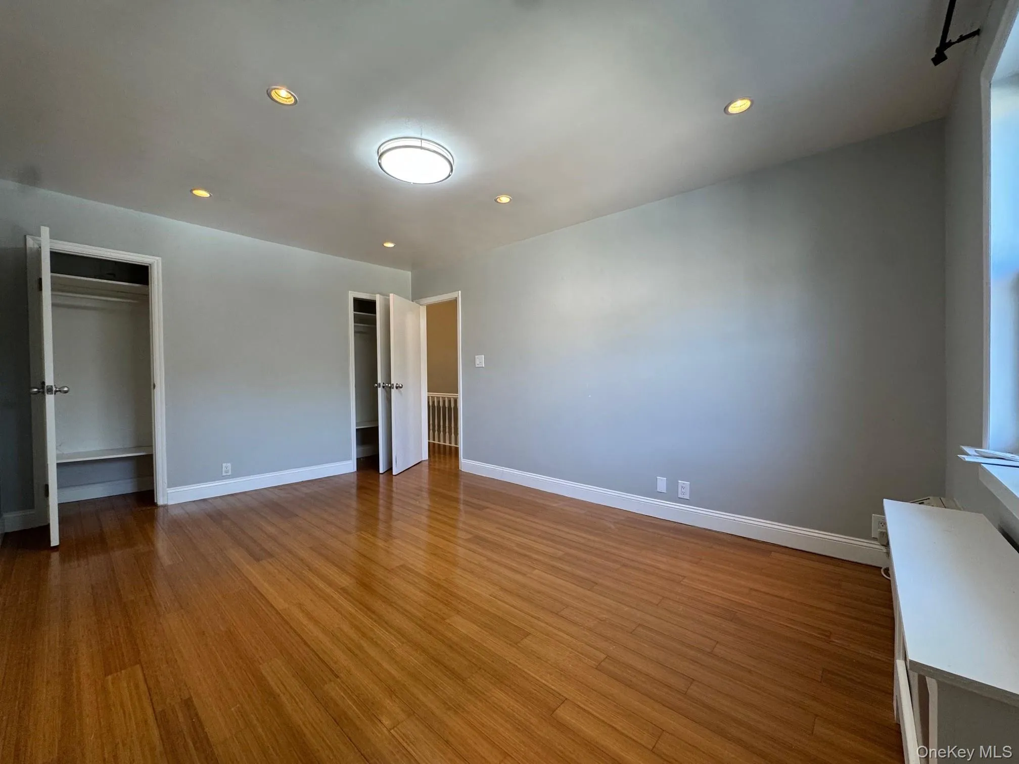 5841 205th Street, New York, NY, 3 Bedrooms Bedrooms, 6 Rooms Rooms,2 BathroomsBathrooms,Residential Lease,For Rent,205th,0,1029629 5841 205th Street, New York, NY, 3 Bedrooms Bedrooms, 6 Rooms Rooms,2 BathroomsBathrooms,Residential Lease,For Rent,205th,0,1029629