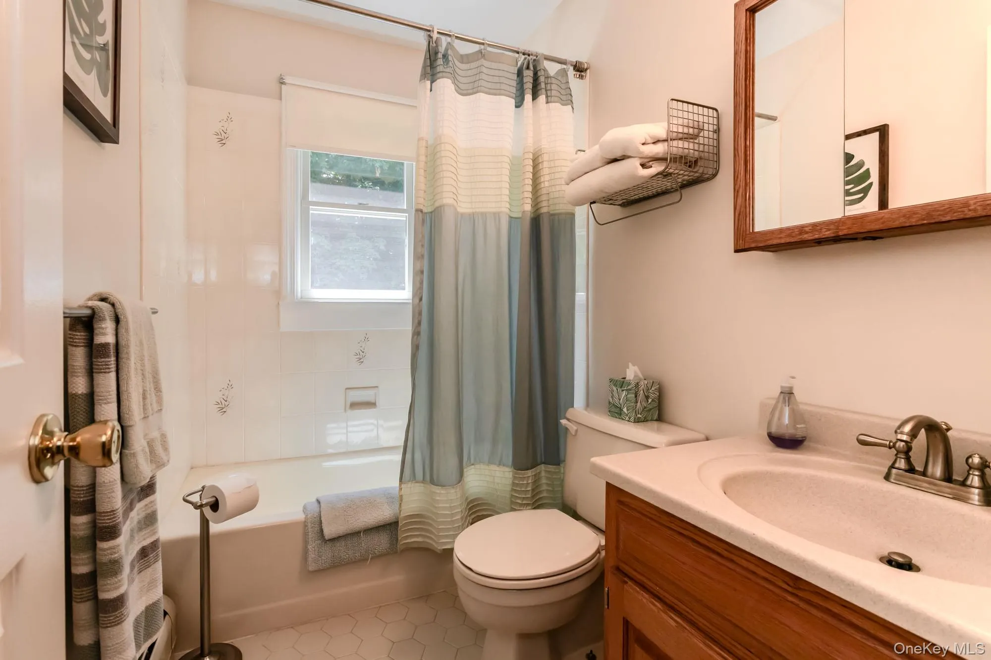 38 Kenilworth Lane, Warwick (town), NY, 4 Bedrooms Bedrooms, 12 Rooms Rooms,2 BathroomsBathrooms,Residential,For Rent,Kenilworth,0,1029636 38 Kenilworth Lane, Warwick (town), NY, 4 Bedrooms Bedrooms, 12 Rooms Rooms,2 BathroomsBathrooms,Residential,For Rent,Kenilworth,0,1029636