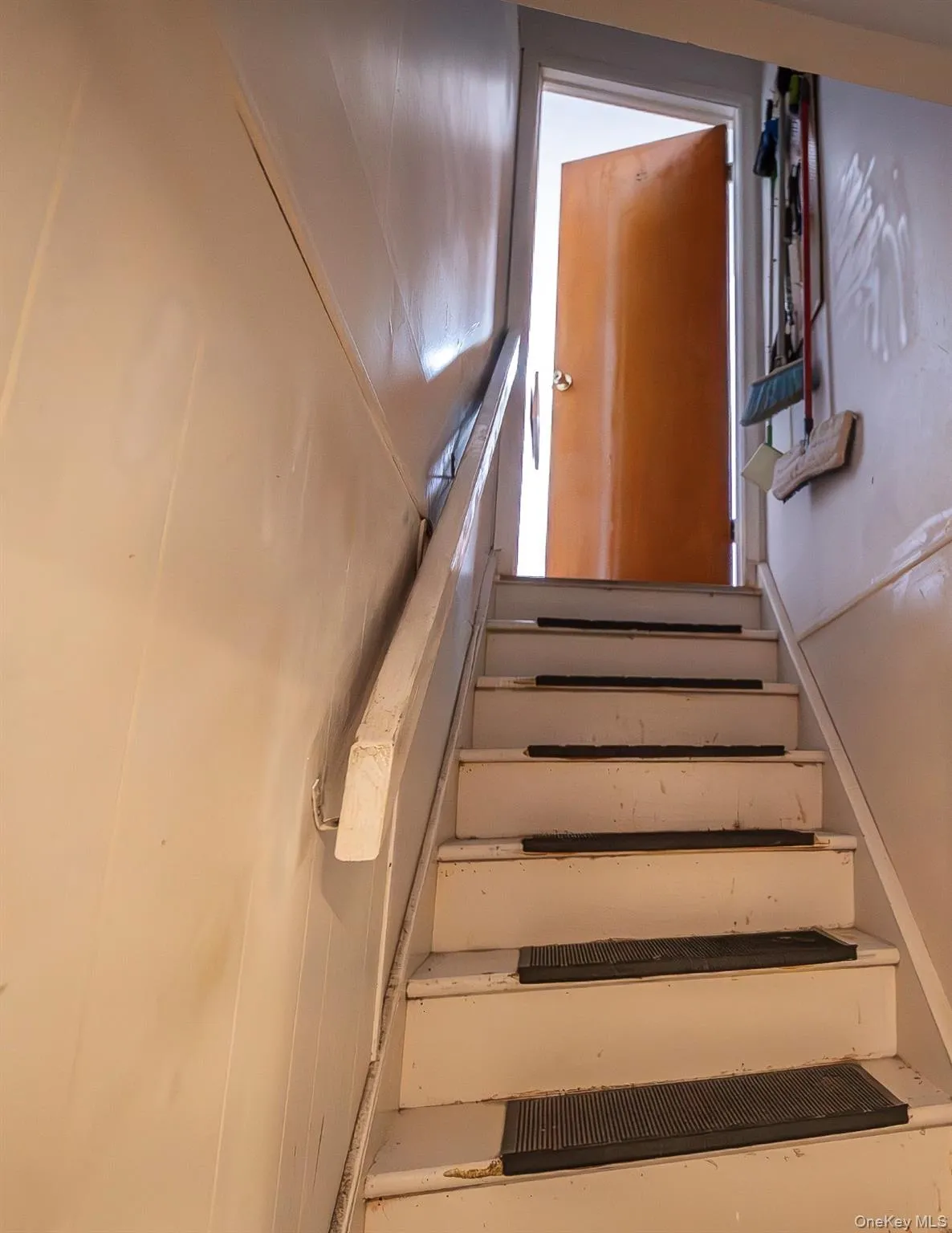 1743 Atherton Avenue, Hempstead, NY, 3 Bedrooms Bedrooms, 6 Rooms Rooms,1 BathroomBathrooms,Residential,For Rent,Atherton,0,1029637 1743 Atherton Avenue, Hempstead, NY, 3 Bedrooms Bedrooms, 6 Rooms Rooms,1 BathroomBathrooms,Residential,For Rent,Atherton,0,1029637