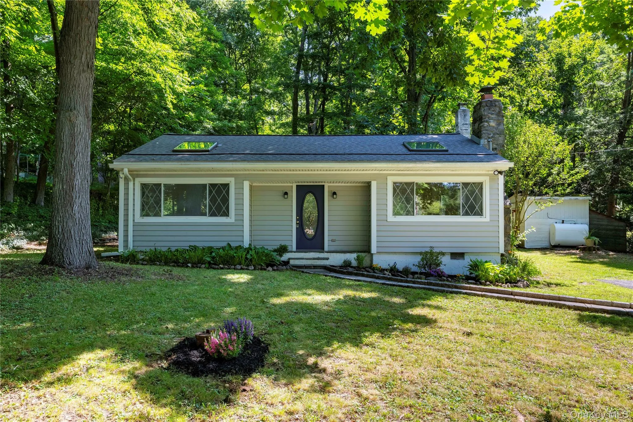 6 Hemlock Trail Court, Kent, NY, 2 Bedrooms Bedrooms, 5 Rooms Rooms,1 BathroomBathrooms,Residential,For Rent,Hemlock Trail,0,1029638 6 Hemlock Trail Court, Kent, NY, 2 Bedrooms Bedrooms, 5 Rooms Rooms,1 BathroomBathrooms,Residential,For Rent,Hemlock Trail,0,1029638