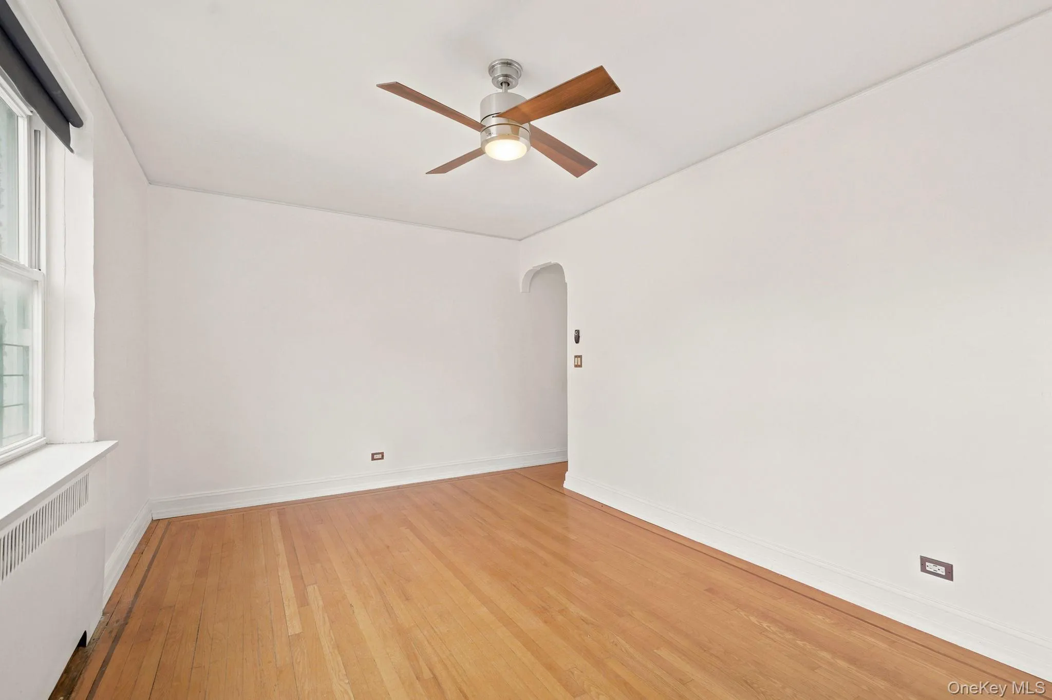 2160 Bronx Park, New York, NY, 2 Bedrooms Bedrooms, 5 Rooms Rooms,1 BathroomBathrooms,Residential,For Rent,Bronx,0,1029639 2160 Bronx Park, New York, NY, 2 Bedrooms Bedrooms, 5 Rooms Rooms,1 BathroomBathrooms,Residential,For Rent,Bronx,0,1029639