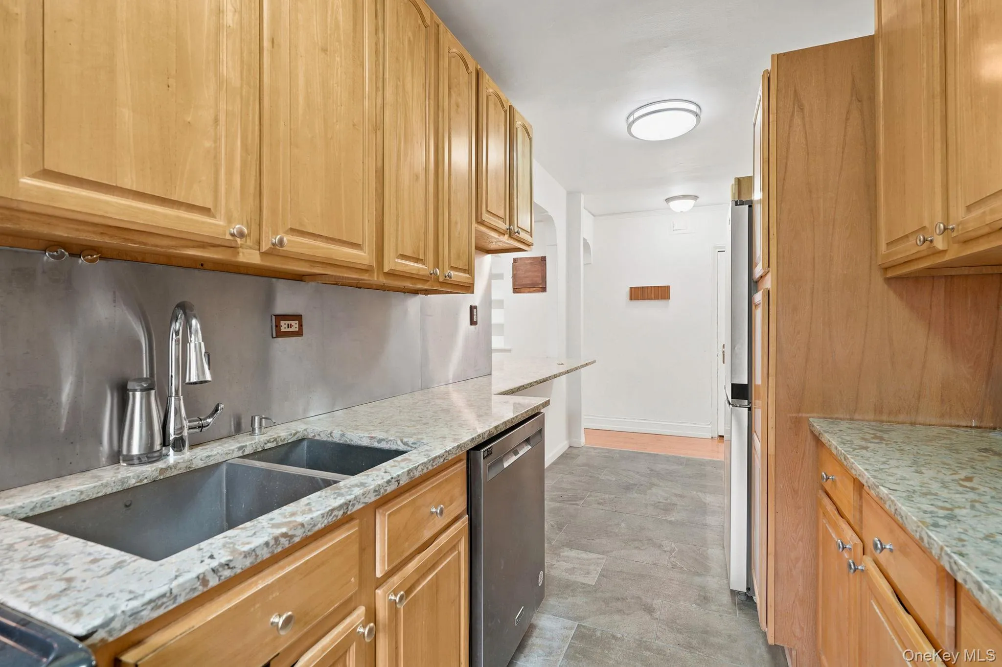 2160 Bronx Park, New York, NY, 2 Bedrooms Bedrooms, 5 Rooms Rooms,1 BathroomBathrooms,Residential,For Rent,Bronx,0,1029639 2160 Bronx Park, New York, NY, 2 Bedrooms Bedrooms, 5 Rooms Rooms,1 BathroomBathrooms,Residential,For Rent,Bronx,0,1029639