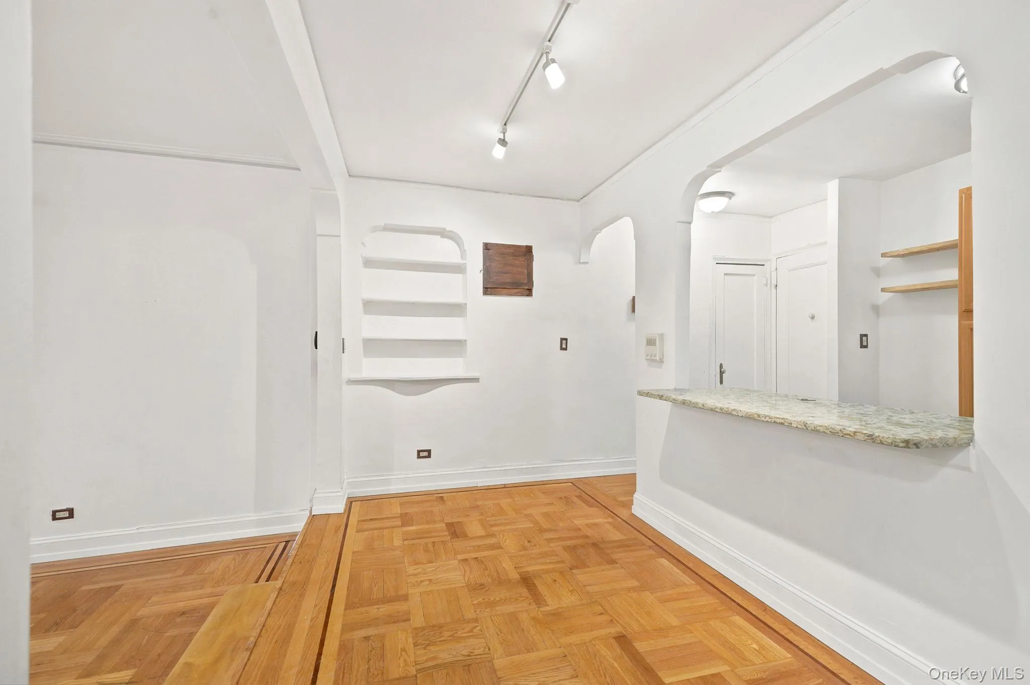 2160 Bronx Park, New York, NY, 2 Bedrooms Bedrooms, 5 Rooms Rooms,1 BathroomBathrooms,Residential,For Rent,Bronx,0,1029639 2160 Bronx Park, New York, NY, 2 Bedrooms Bedrooms, 5 Rooms Rooms,1 BathroomBathrooms,Residential,For Rent,Bronx,0,1029639