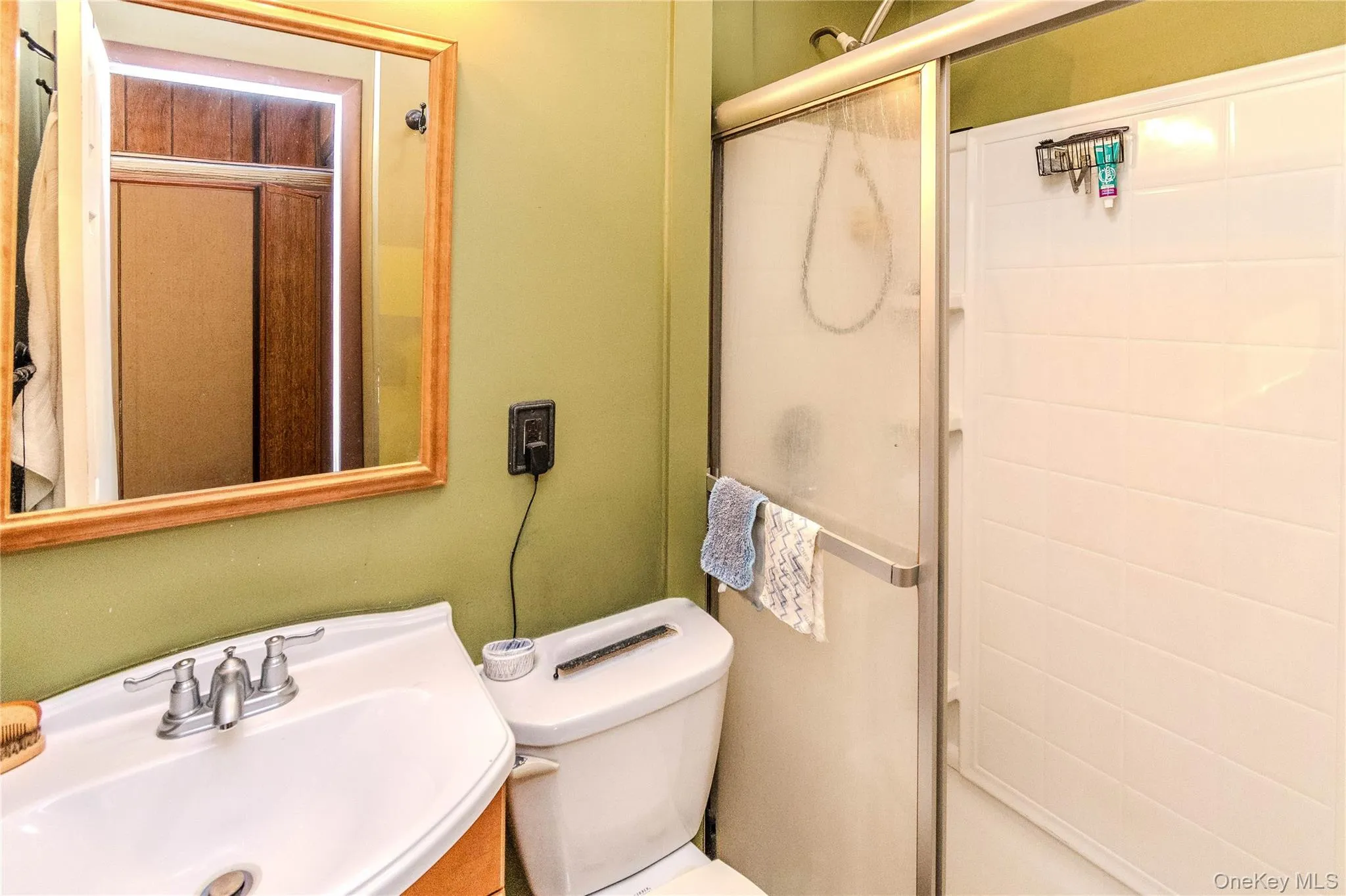 15 Winterthur Road, Fallsburg, NY, 3 Bedrooms Bedrooms, 4 Rooms Rooms,2 BathroomsBathrooms,Residential,For Rent,Winterthur,0,1029641 15 Winterthur Road, Fallsburg, NY, 3 Bedrooms Bedrooms, 4 Rooms Rooms,2 BathroomsBathrooms,Residential,For Rent,Winterthur,0,1029641