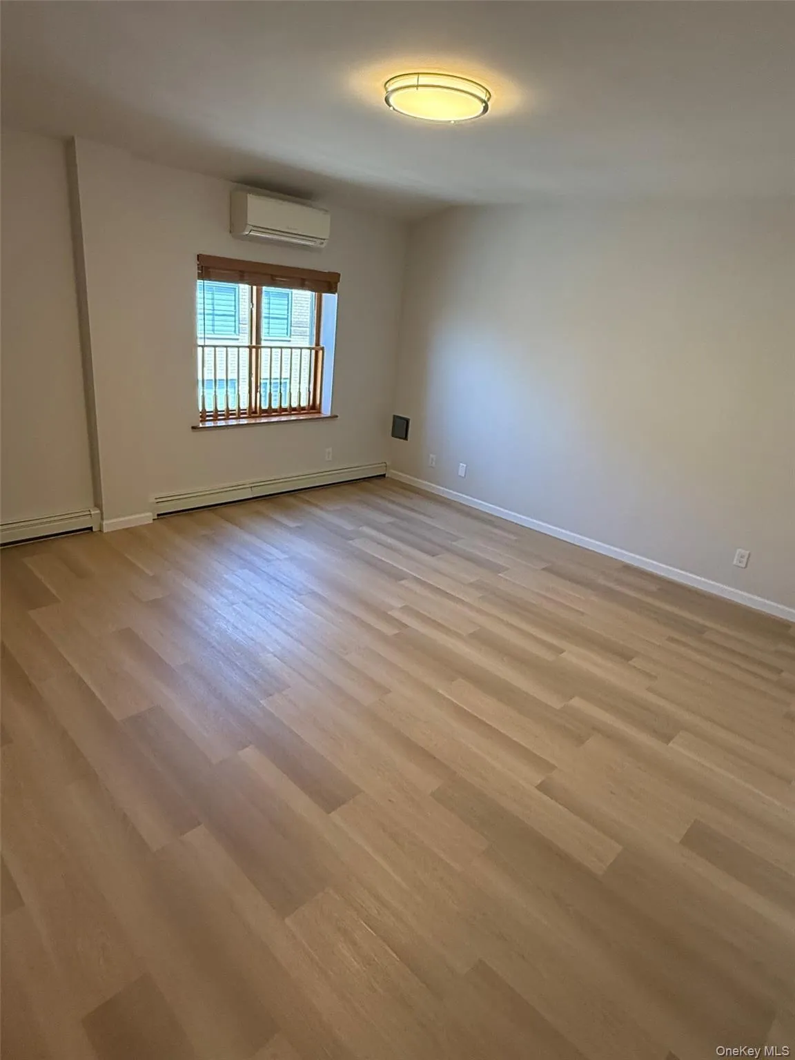 4231 Colden Street, New York, NY, 4 Bedrooms Bedrooms, 8 Rooms Rooms,3 BathroomsBathrooms,Residential,For Rent,Colden,0,1029643 4231 Colden Street, New York, NY, 4 Bedrooms Bedrooms, 8 Rooms Rooms,3 BathroomsBathrooms,Residential,For Rent,Colden,0,1029643