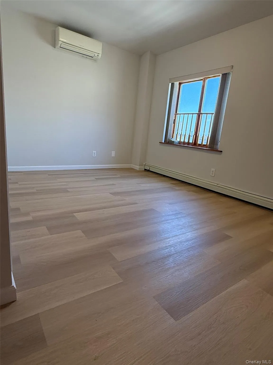 4231 Colden Street, New York, NY, 4 Bedrooms Bedrooms, 8 Rooms Rooms,3 BathroomsBathrooms,Residential,For Rent,Colden,0,1029643 4231 Colden Street, New York, NY, 4 Bedrooms Bedrooms, 8 Rooms Rooms,3 BathroomsBathrooms,Residential,For Rent,Colden,0,1029643