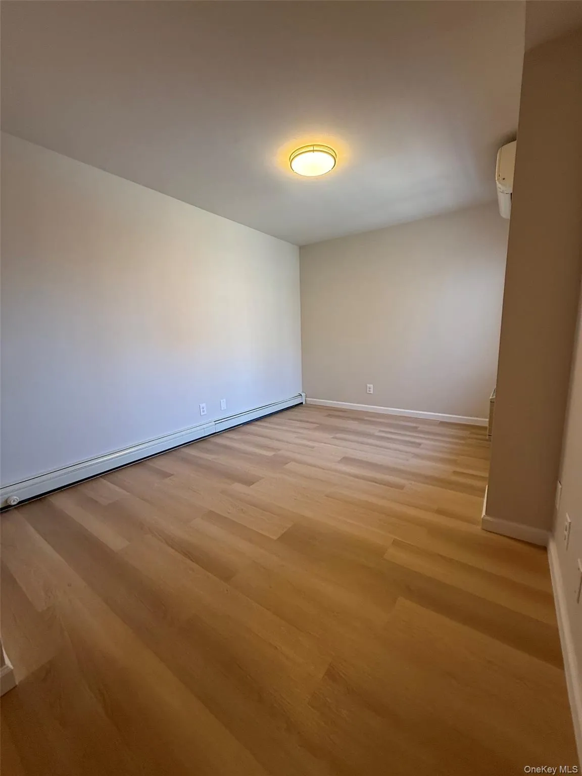 4231 Colden Street, New York, NY, 4 Bedrooms Bedrooms, 8 Rooms Rooms,3 BathroomsBathrooms,Residential,For Rent,Colden,0,1029643 4231 Colden Street, New York, NY, 4 Bedrooms Bedrooms, 8 Rooms Rooms,3 BathroomsBathrooms,Residential,For Rent,Colden,0,1029643