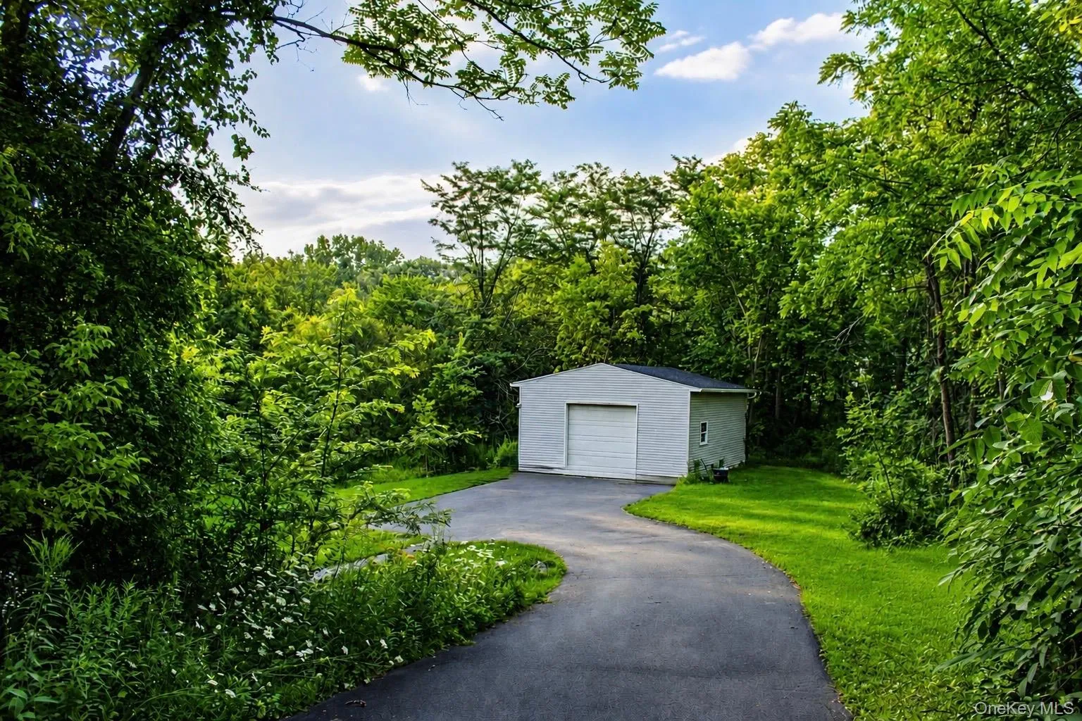 50 Hambletonian Avenue, Chester Town, NY, 3 Bedrooms Bedrooms, 5 Rooms Rooms,2 BathroomsBathrooms,Residential,For Rent,Hambletonian,0,1029645 50 Hambletonian Avenue, Chester Town, NY, 3 Bedrooms Bedrooms, 5 Rooms Rooms,2 BathroomsBathrooms,Residential,For Rent,Hambletonian,0,1029645
