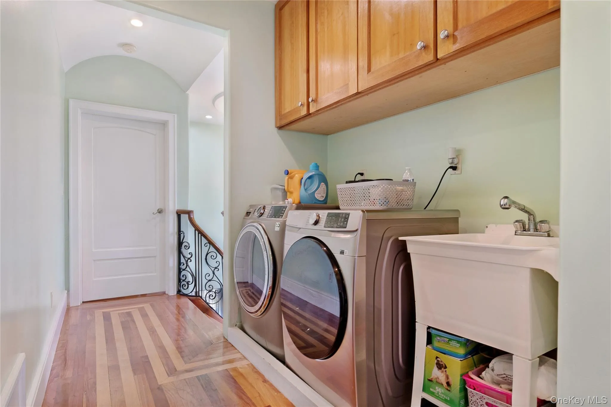 1011 Bay 24th Street, New York, NY, 4 Bedrooms Bedrooms, 9 Rooms Rooms,4 BathroomsBathrooms,Residential,For Rent,Bay 24th,0,1029649 1011 Bay 24th Street, New York, NY, 4 Bedrooms Bedrooms, 9 Rooms Rooms,4 BathroomsBathrooms,Residential,For Rent,Bay 24th,0,1029649