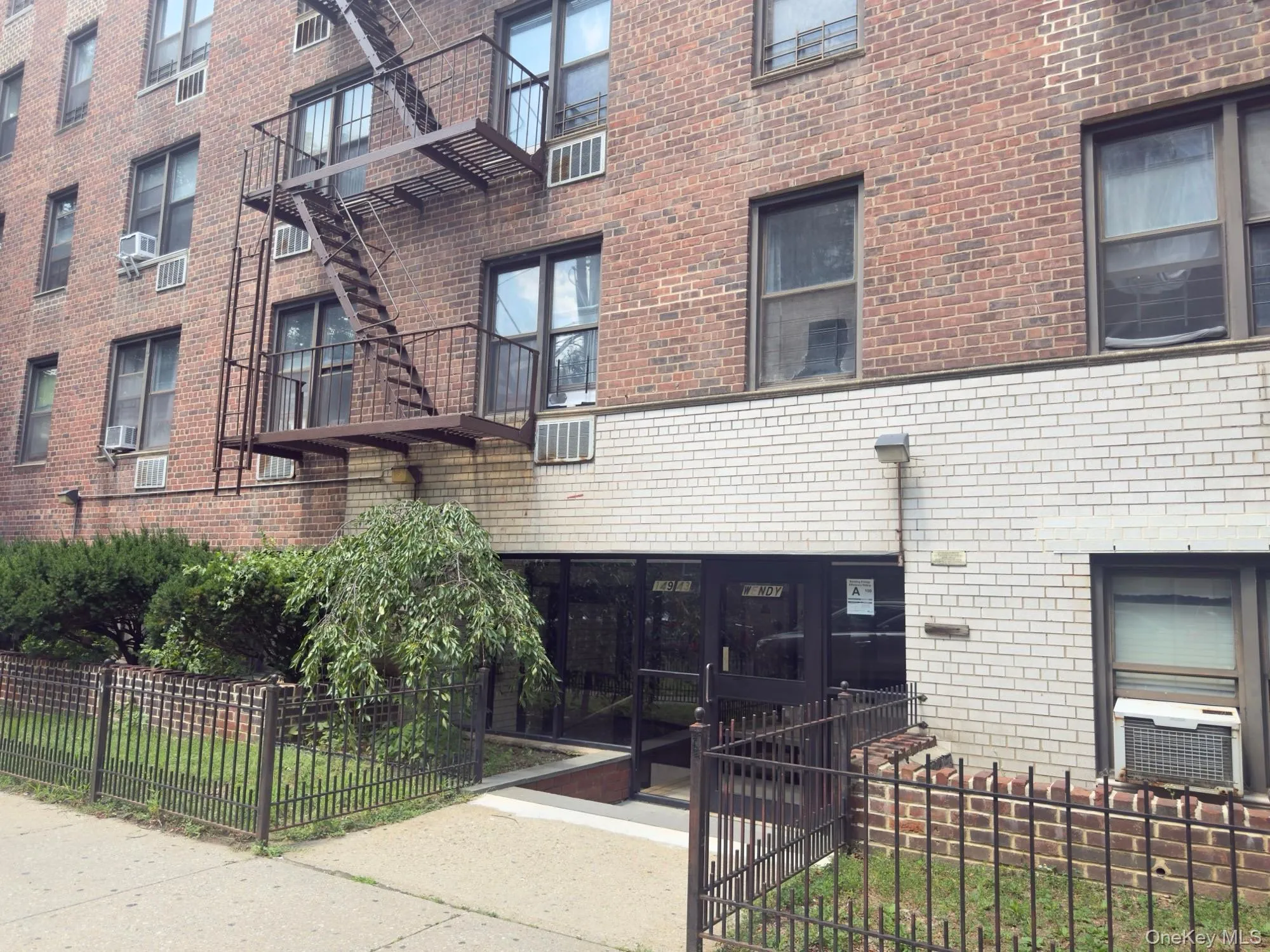 149-43 35Th Ave, New York, NY, 3 Rooms Rooms,1 BathroomBathrooms,Residential Lease,For Rent,35Th Ave,0,1029650 149-43 35Th Ave, New York, NY, 3 Rooms Rooms,1 BathroomBathrooms,Residential Lease,For Rent,35Th Ave,0,1029650