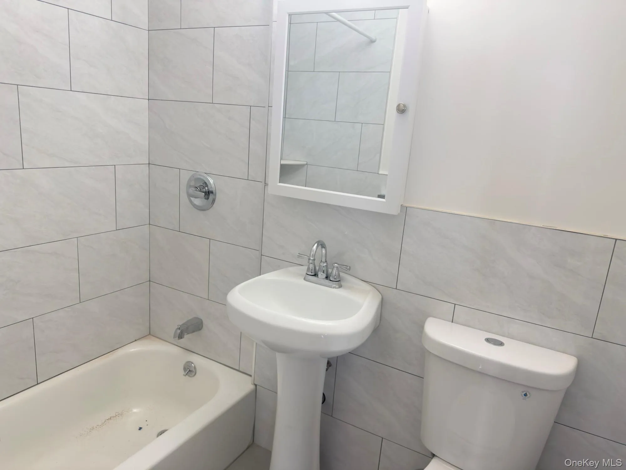 149-43 35Th Ave, New York, NY, 3 Rooms Rooms,1 BathroomBathrooms,Residential Lease,For Rent,35Th Ave,0,1029650 149-43 35Th Ave, New York, NY, 3 Rooms Rooms,1 BathroomBathrooms,Residential Lease,For Rent,35Th Ave,0,1029650