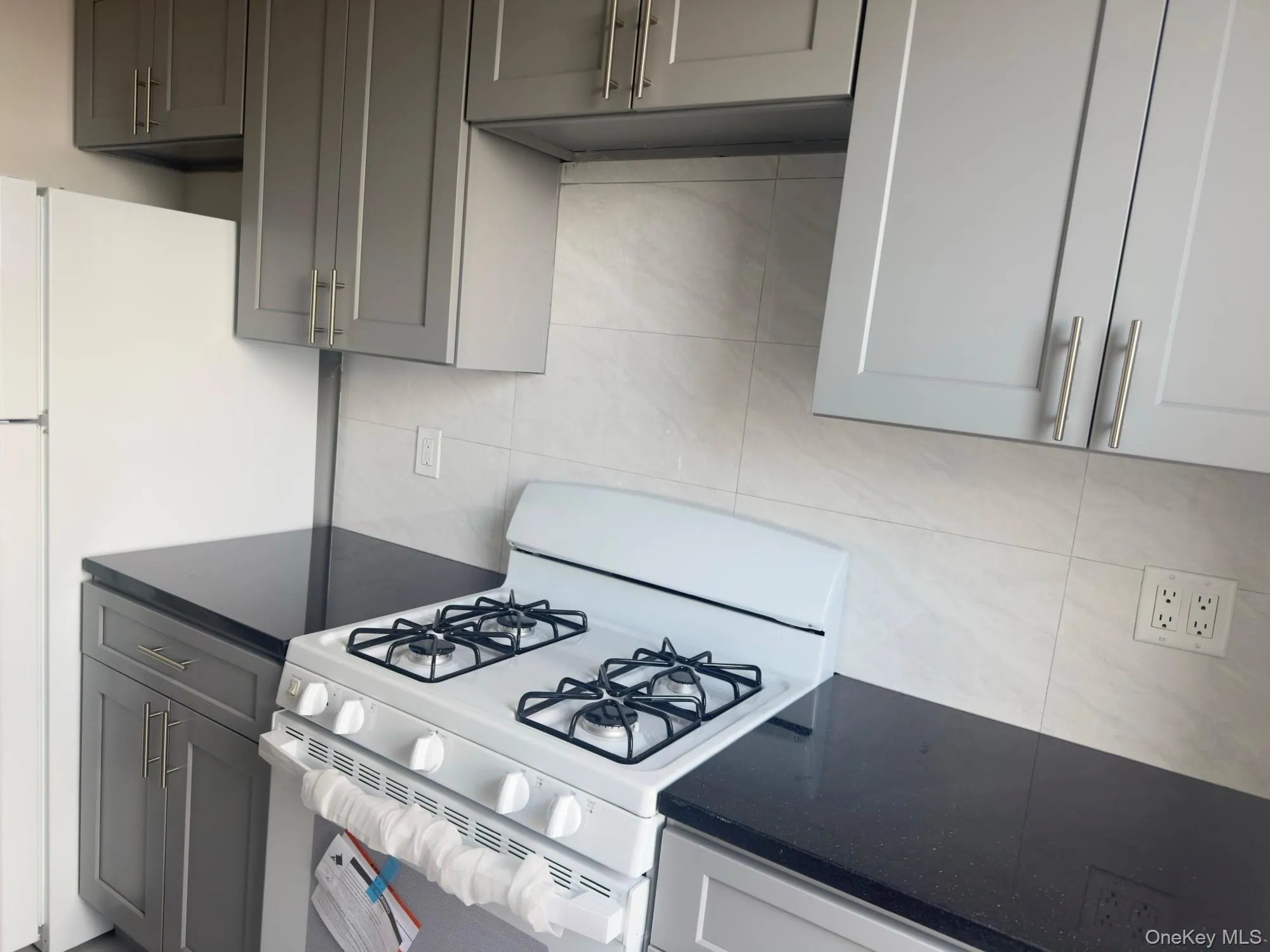 149-43 35Th Ave, New York, NY, 3 Rooms Rooms,1 BathroomBathrooms,Residential Lease,For Rent,35Th Ave,0,1029650 149-43 35Th Ave, New York, NY, 3 Rooms Rooms,1 BathroomBathrooms,Residential Lease,For Rent,35Th Ave,0,1029650