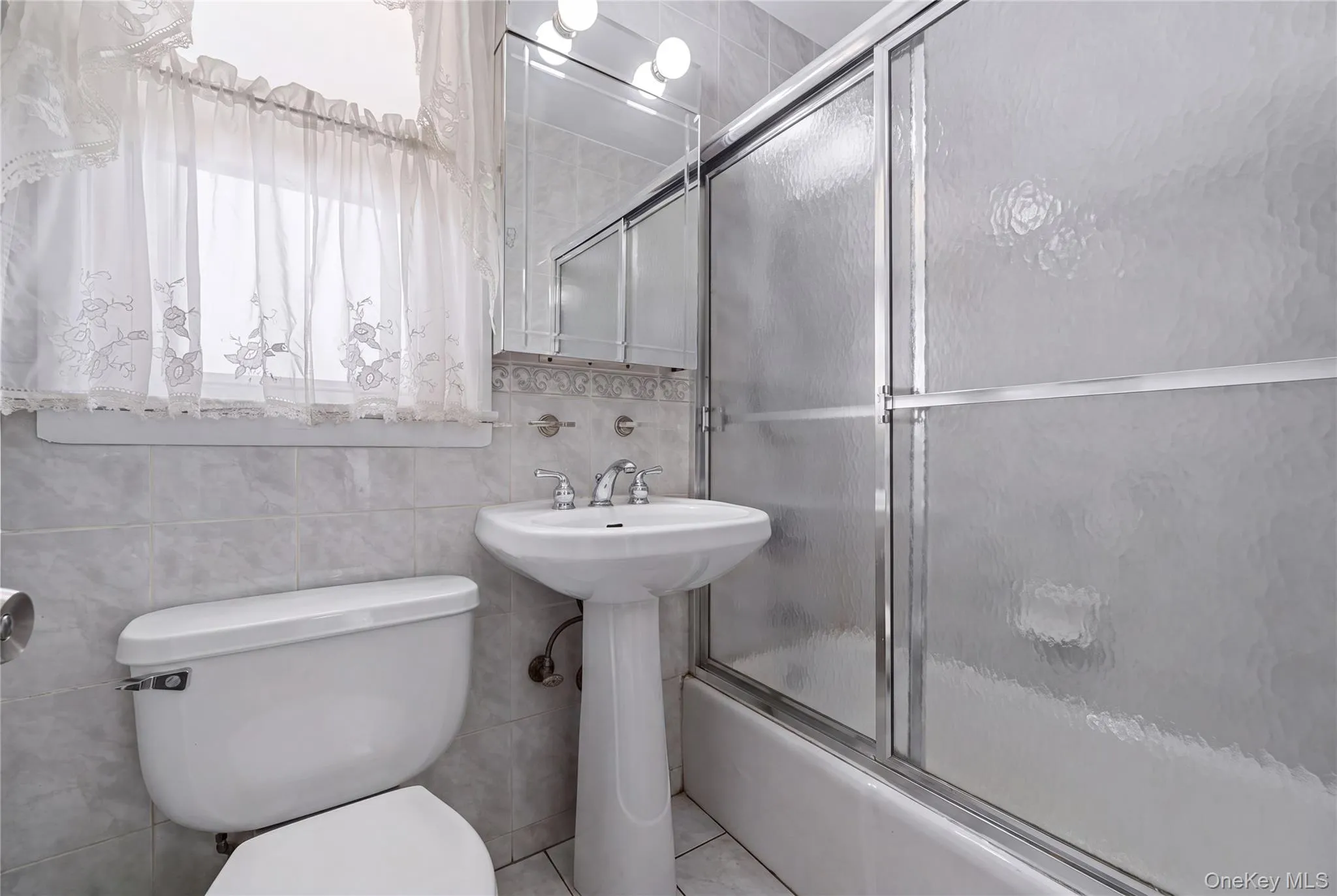 8819 Billings Street, New York, NY, 3 Bedrooms Bedrooms, 10 Rooms Rooms,2 BathroomsBathrooms,Residential,For Rent,Billings,0,1029654 8819 Billings Street, New York, NY, 3 Bedrooms Bedrooms, 10 Rooms Rooms,2 BathroomsBathrooms,Residential,For Rent,Billings,0,1029654