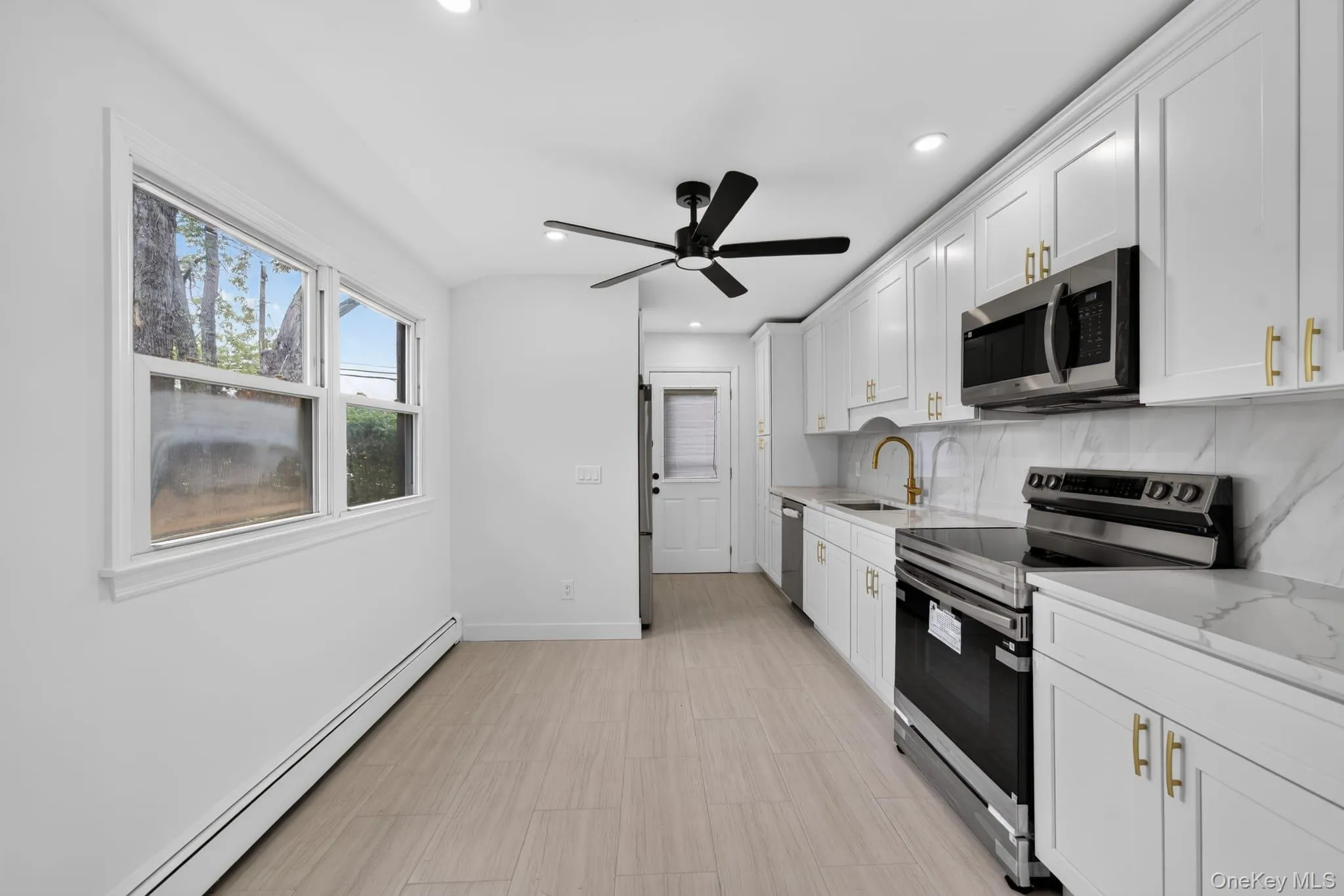 2602 Knickerbocker Avenue, Brookhaven, NY, 3 Bedrooms Bedrooms, 5 Rooms Rooms,1 BathroomBathrooms,Residential,For Rent,Knickerbocker,0,1029671 2602 Knickerbocker Avenue, Brookhaven, NY, 3 Bedrooms Bedrooms, 5 Rooms Rooms,1 BathroomBathrooms,Residential,For Rent,Knickerbocker,0,1029671