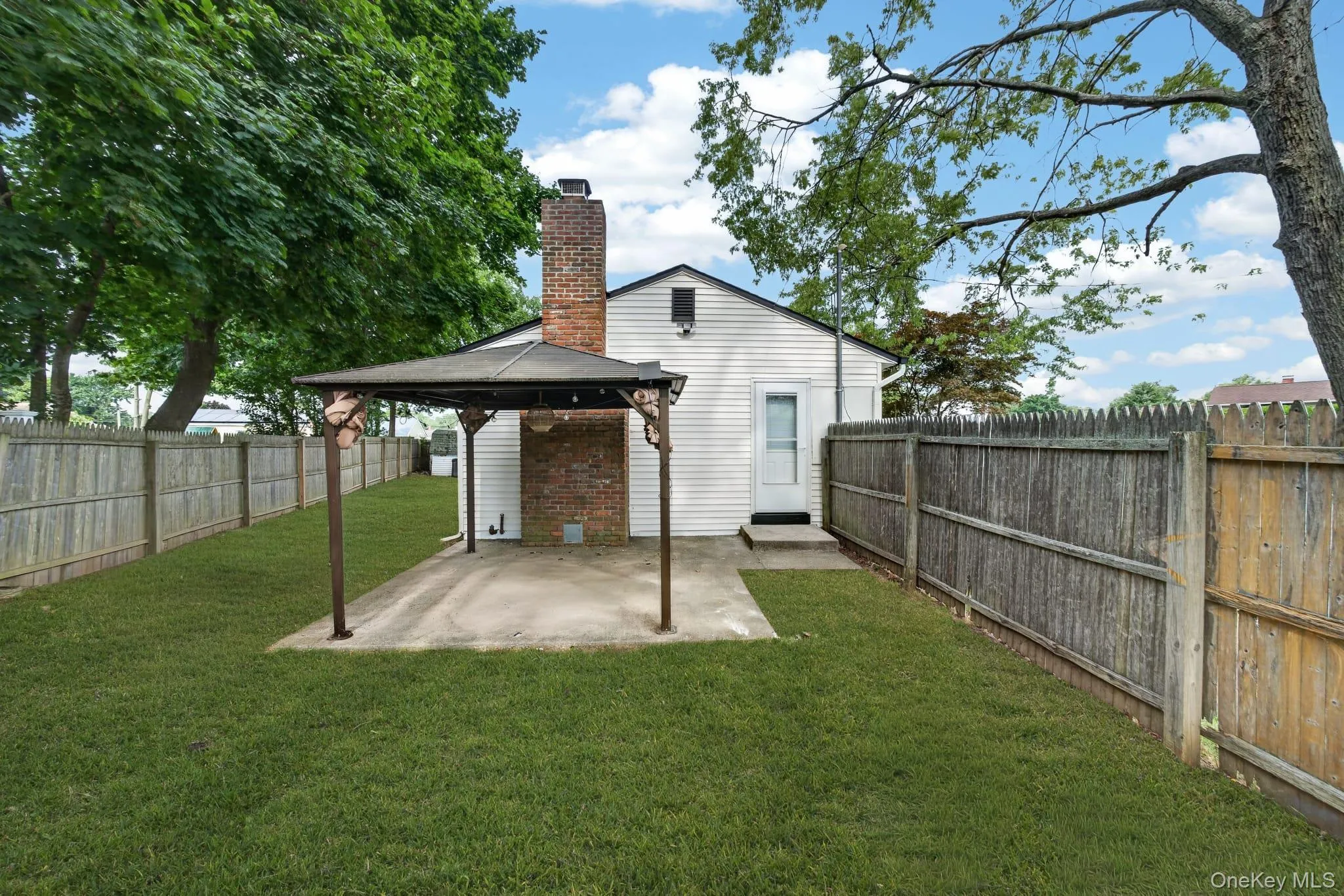 2602 Knickerbocker Avenue, Brookhaven, NY, 3 Bedrooms Bedrooms, 5 Rooms Rooms,1 BathroomBathrooms,Residential,For Rent,Knickerbocker,0,1029671 2602 Knickerbocker Avenue, Brookhaven, NY, 3 Bedrooms Bedrooms, 5 Rooms Rooms,1 BathroomBathrooms,Residential,For Rent,Knickerbocker,0,1029671