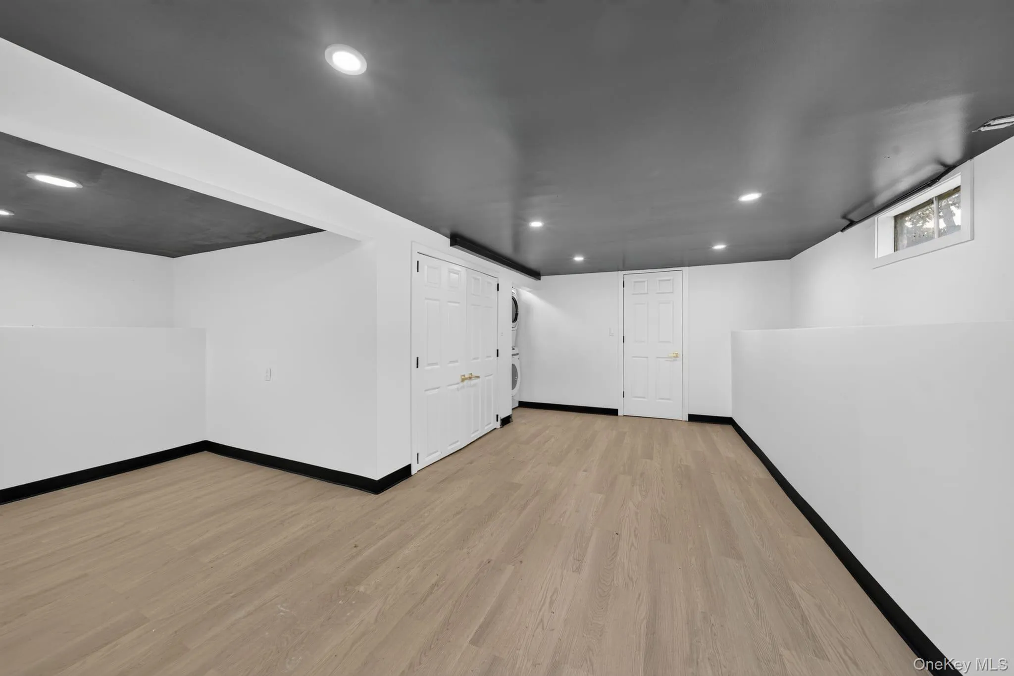 2602 Knickerbocker Avenue, Brookhaven, NY, 3 Bedrooms Bedrooms, 5 Rooms Rooms,1 BathroomBathrooms,Residential,For Rent,Knickerbocker,0,1029671 2602 Knickerbocker Avenue, Brookhaven, NY, 3 Bedrooms Bedrooms, 5 Rooms Rooms,1 BathroomBathrooms,Residential,For Rent,Knickerbocker,0,1029671
