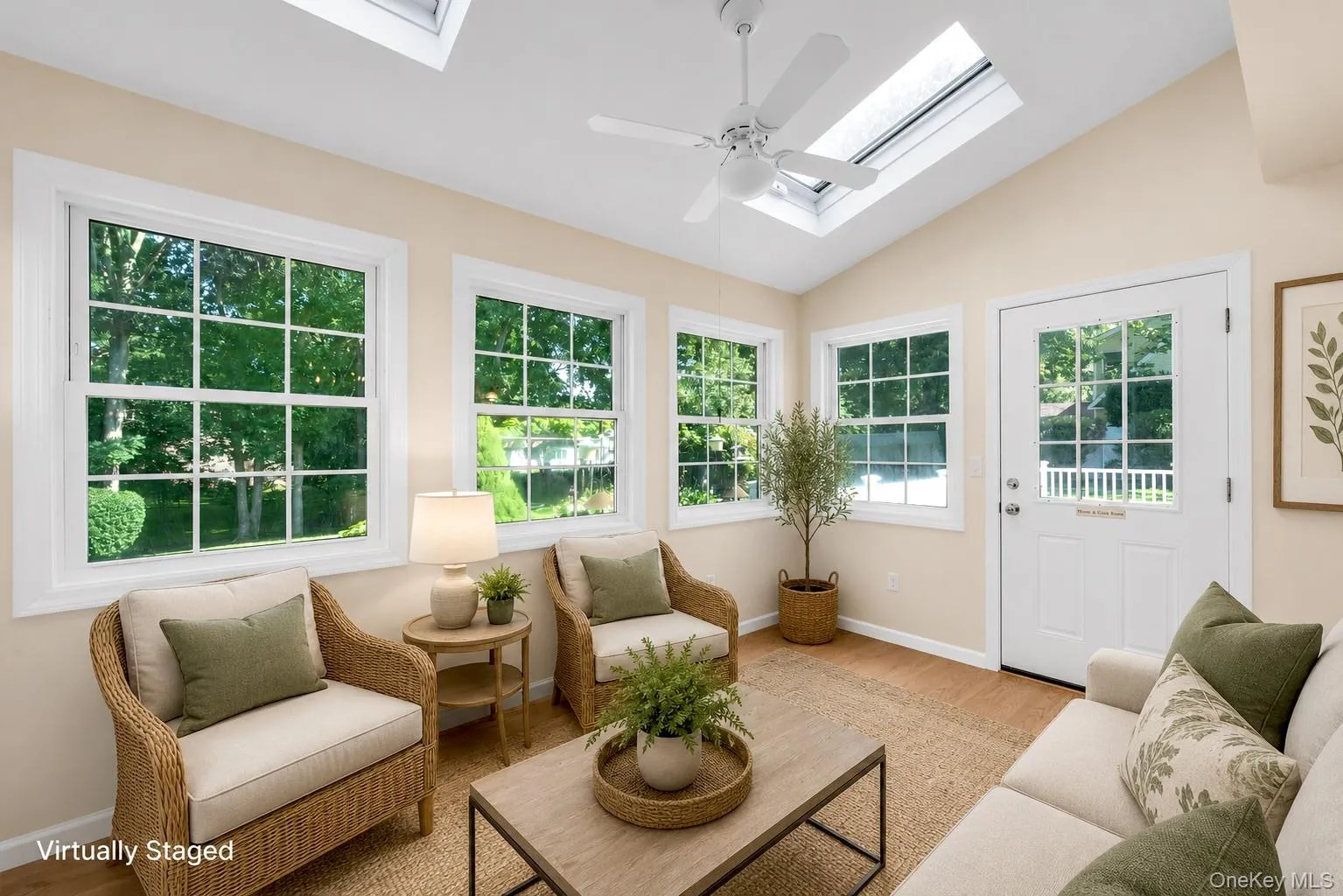 35 Royalston Lane, Brookhaven, NY, 3 Bedrooms Bedrooms, 7 Rooms Rooms,2 BathroomsBathrooms,Residential,For Rent,Royalston,0,1029673 35 Royalston Lane, Brookhaven, NY, 3 Bedrooms Bedrooms, 7 Rooms Rooms,2 BathroomsBathrooms,Residential,For Rent,Royalston,0,1029673