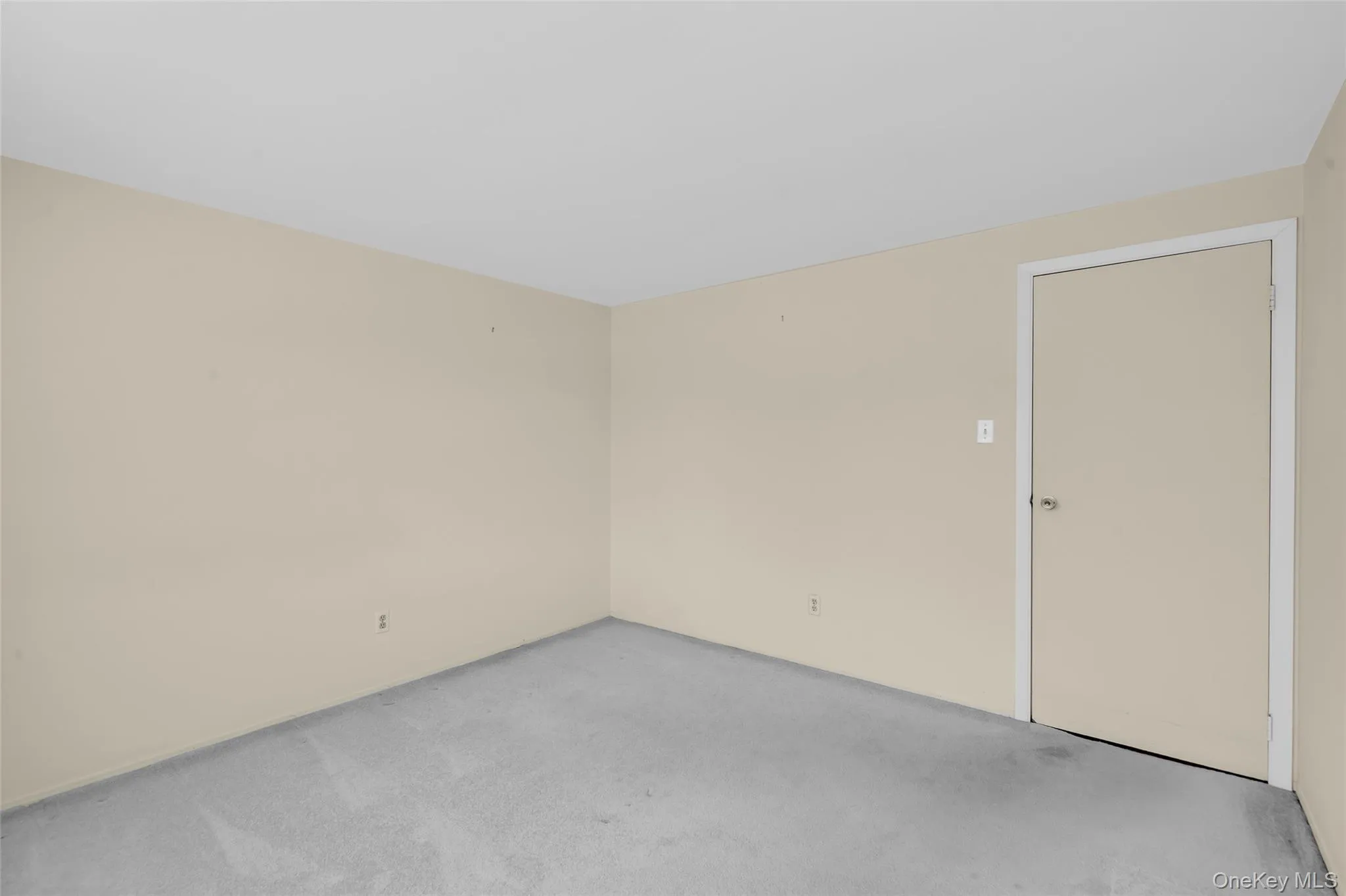35 Royalston Lane, Brookhaven, NY, 3 Bedrooms Bedrooms, 7 Rooms Rooms,2 BathroomsBathrooms,Residential,For Rent,Royalston,0,1029673 35 Royalston Lane, Brookhaven, NY, 3 Bedrooms Bedrooms, 7 Rooms Rooms,2 BathroomsBathrooms,Residential,For Rent,Royalston,0,1029673