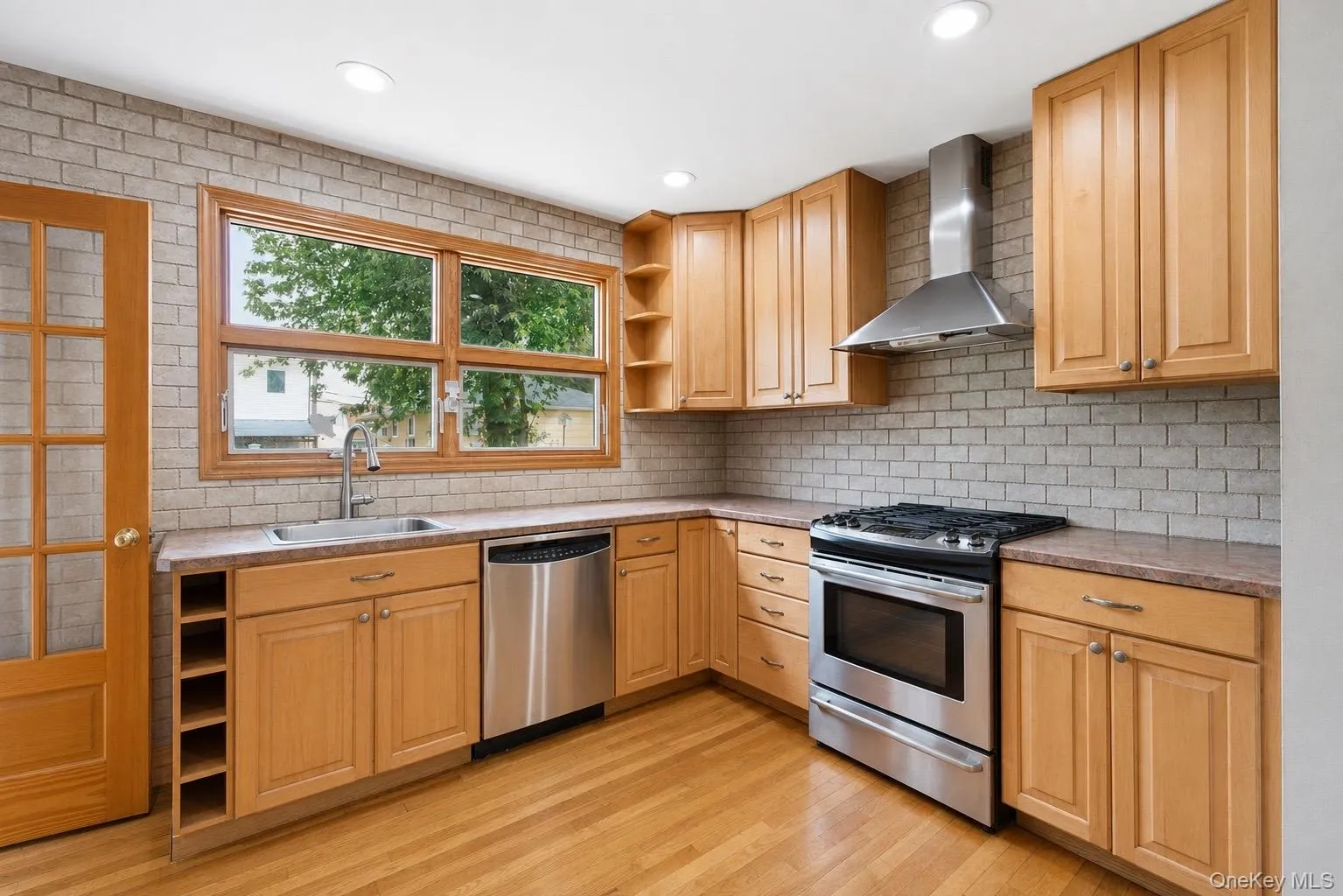 77 Driving Park Avenue, Hempstead, NY, 4 Bedrooms Bedrooms, 10 Rooms Rooms,2 BathroomsBathrooms,Residential,For Rent,Driving Park,0,1029674 77 Driving Park Avenue, Hempstead, NY, 4 Bedrooms Bedrooms, 10 Rooms Rooms,2 BathroomsBathrooms,Residential,For Rent,Driving Park,0,1029674