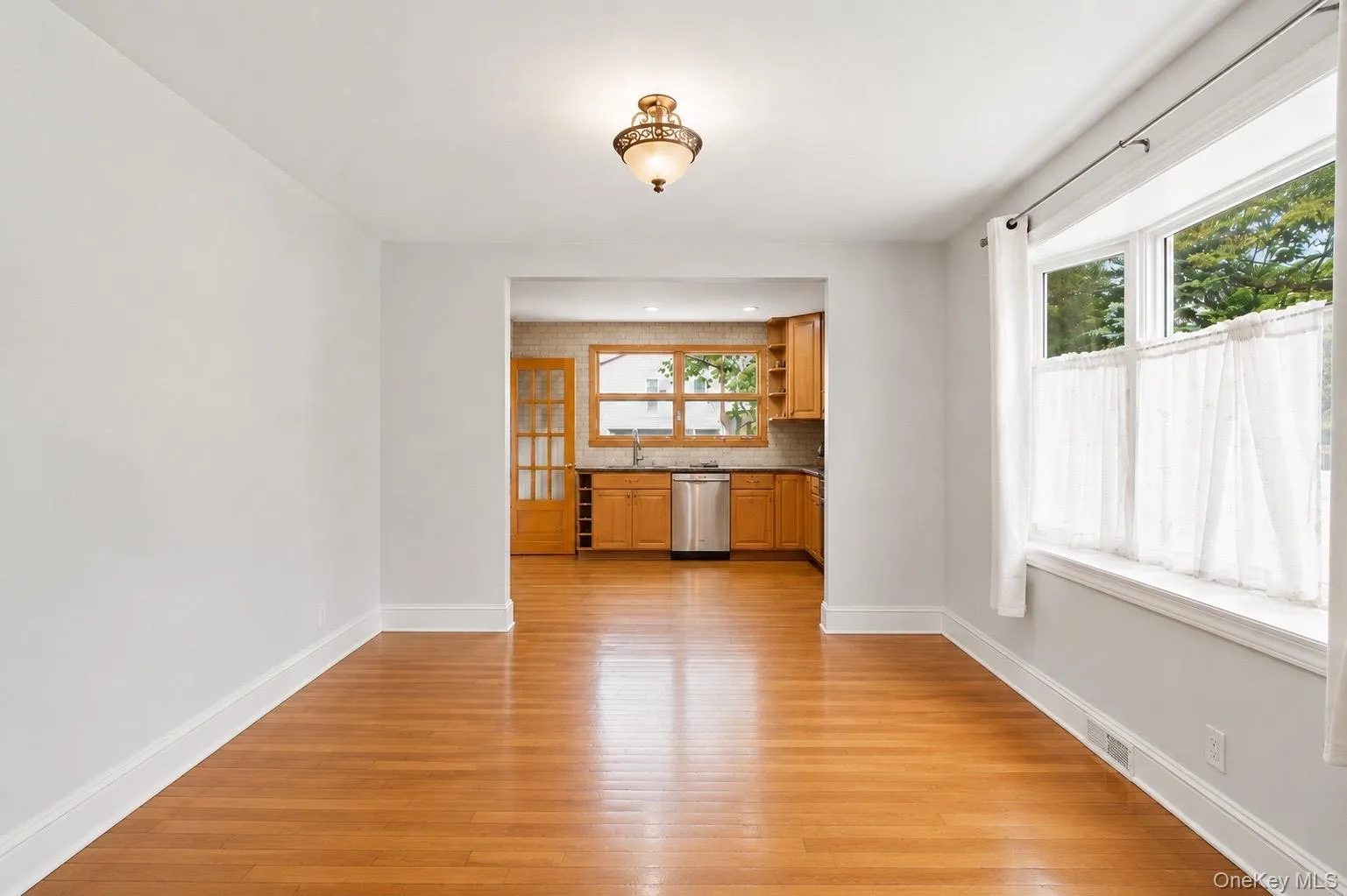 77 Driving Park Avenue, Hempstead, NY, 4 Bedrooms Bedrooms, 10 Rooms Rooms,2 BathroomsBathrooms,Residential,For Rent,Driving Park,0,1029674 77 Driving Park Avenue, Hempstead, NY, 4 Bedrooms Bedrooms, 10 Rooms Rooms,2 BathroomsBathrooms,Residential,For Rent,Driving Park,0,1029674