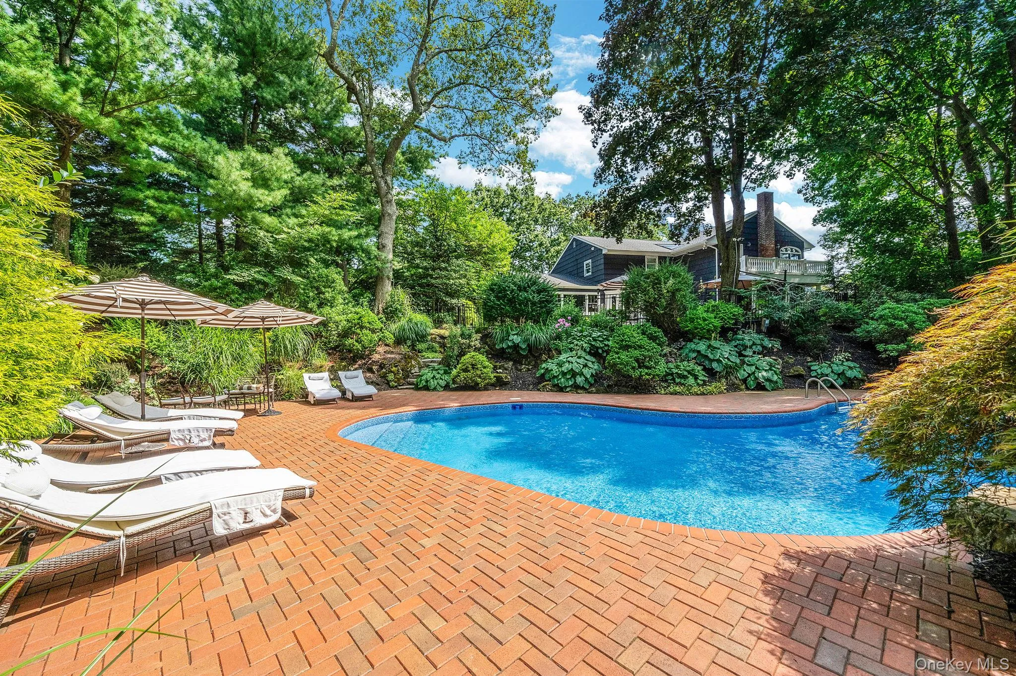 1 Winston Court, Huntington, NY, 5 Bedrooms Bedrooms, 13 Rooms Rooms,3 BathroomsBathrooms,Residential,For Rent,Winston,0,1029677 1 Winston Court, Huntington, NY, 5 Bedrooms Bedrooms, 13 Rooms Rooms,3 BathroomsBathrooms,Residential,For Rent,Winston,0,1029677