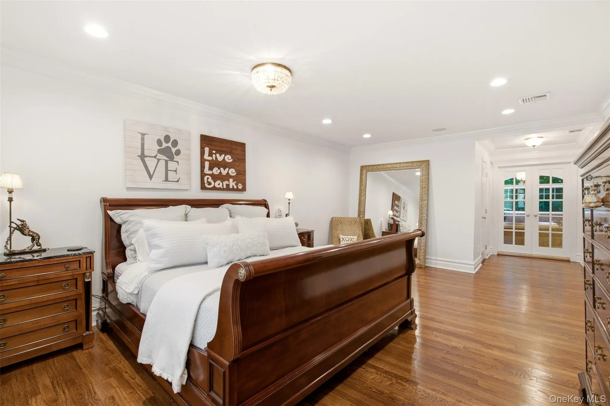 1 Winston Court, Huntington, NY, 5 Bedrooms Bedrooms, 13 Rooms Rooms,3 BathroomsBathrooms,Residential,For Rent,Winston,0,1029677 1 Winston Court, Huntington, NY, 5 Bedrooms Bedrooms, 13 Rooms Rooms,3 BathroomsBathrooms,Residential,For Rent,Winston,0,1029677