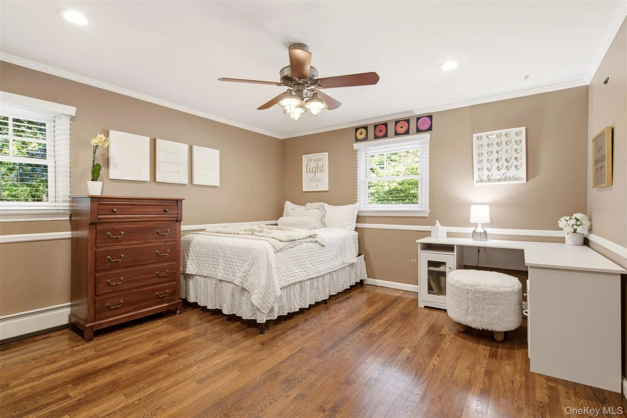 1 Winston Court, Huntington, NY, 5 Bedrooms Bedrooms, 13 Rooms Rooms,3 BathroomsBathrooms,Residential,For Rent,Winston,0,1029677 1 Winston Court, Huntington, NY, 5 Bedrooms Bedrooms, 13 Rooms Rooms,3 BathroomsBathrooms,Residential,For Rent,Winston,0,1029677