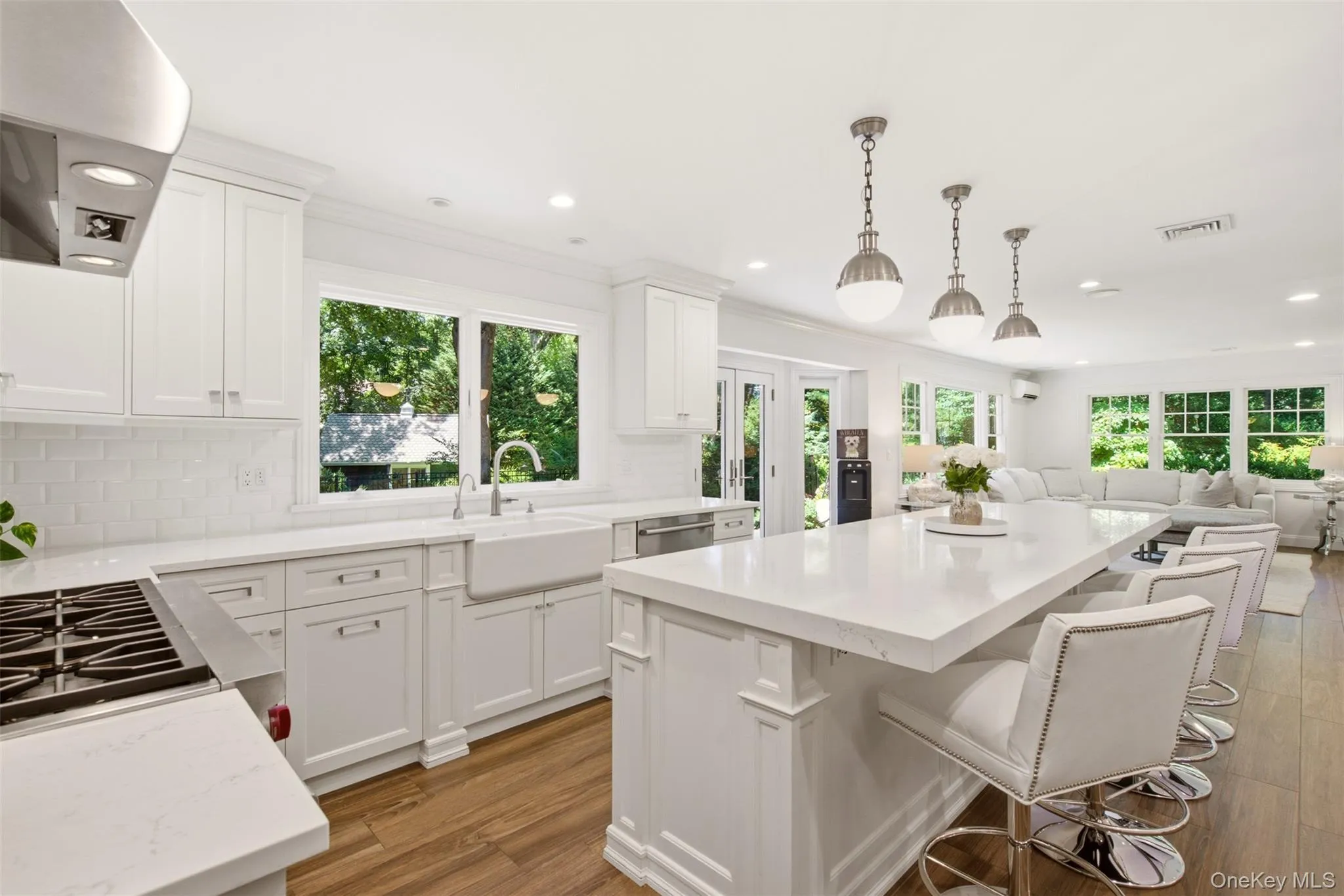 1 Winston Court, Huntington, NY, 5 Bedrooms Bedrooms, 13 Rooms Rooms,3 BathroomsBathrooms,Residential,For Rent,Winston,0,1029677 1 Winston Court, Huntington, NY, 5 Bedrooms Bedrooms, 13 Rooms Rooms,3 BathroomsBathrooms,Residential,For Rent,Winston,0,1029677