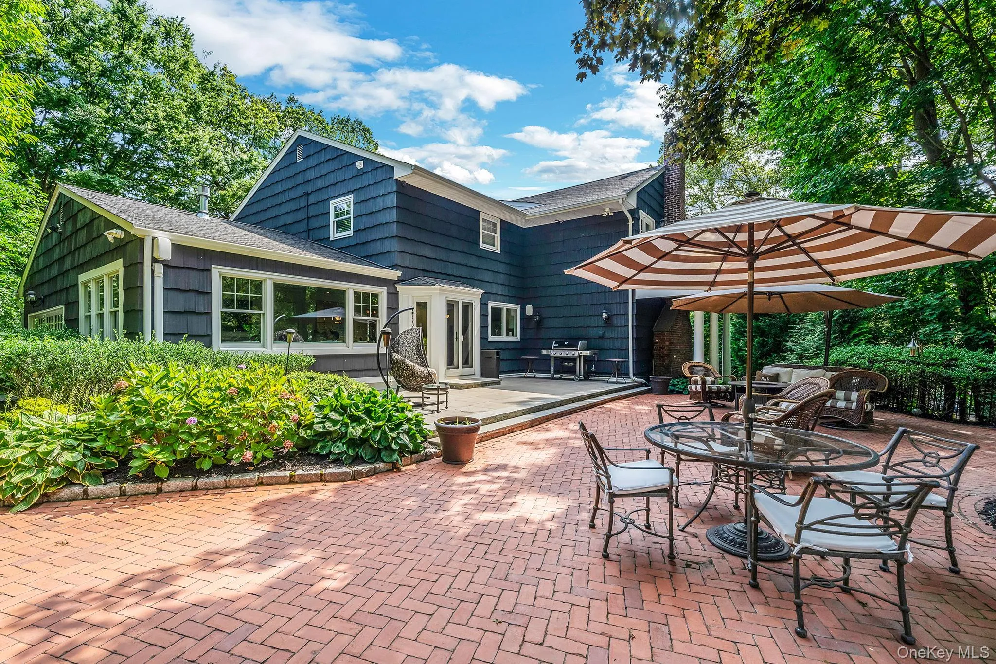 1 Winston Court, Huntington, NY, 5 Bedrooms Bedrooms, 13 Rooms Rooms,3 BathroomsBathrooms,Residential,For Rent,Winston,0,1029677 1 Winston Court, Huntington, NY, 5 Bedrooms Bedrooms, 13 Rooms Rooms,3 BathroomsBathrooms,Residential,For Rent,Winston,0,1029677