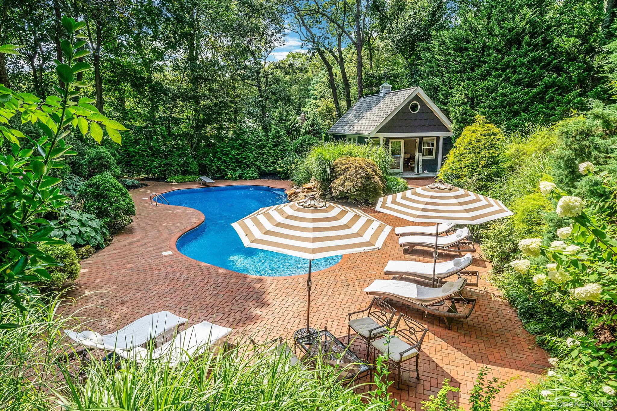 1 Winston Court, Huntington, NY, 5 Bedrooms Bedrooms, 13 Rooms Rooms,3 BathroomsBathrooms,Residential,For Rent,Winston,0,1029677 1 Winston Court, Huntington, NY, 5 Bedrooms Bedrooms, 13 Rooms Rooms,3 BathroomsBathrooms,Residential,For Rent,Winston,0,1029677