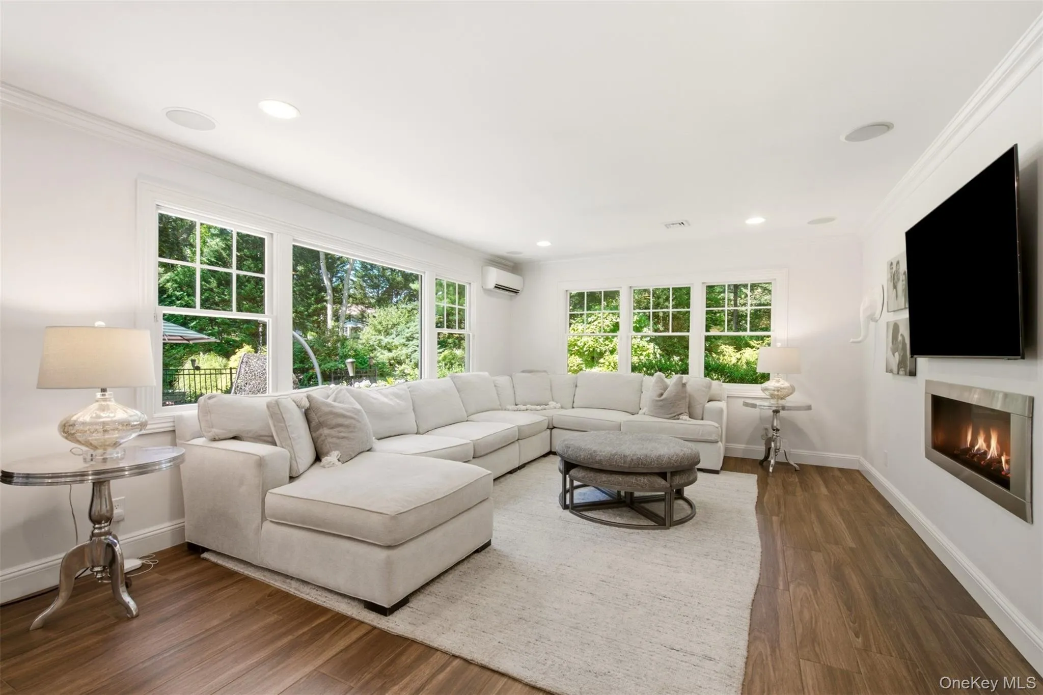 1 Winston Court, Huntington, NY, 5 Bedrooms Bedrooms, 13 Rooms Rooms,3 BathroomsBathrooms,Residential,For Rent,Winston,0,1029677 1 Winston Court, Huntington, NY, 5 Bedrooms Bedrooms, 13 Rooms Rooms,3 BathroomsBathrooms,Residential,For Rent,Winston,0,1029677