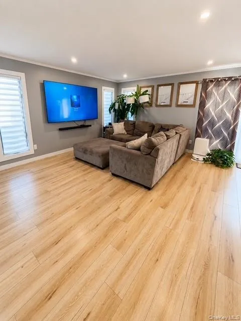 639 Elmwood Road, West Babylon, NY, 3 Bedrooms Bedrooms, 4 Rooms Rooms,2 BathroomsBathrooms,Residential,For Rent,Elmwood,0,1029682 639 Elmwood Road, West Babylon, NY, 3 Bedrooms Bedrooms, 4 Rooms Rooms,2 BathroomsBathrooms,Residential,For Rent,Elmwood,0,1029682
