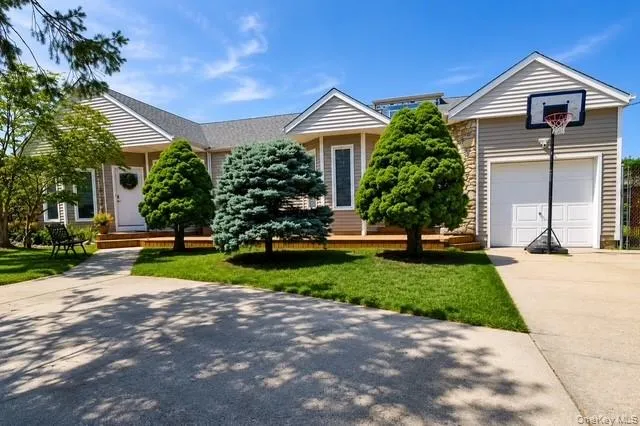 639 Elmwood Road, West Babylon, NY, 3 Bedrooms Bedrooms, 4 Rooms Rooms,2 BathroomsBathrooms,Residential,For Rent,Elmwood,0,1029682 639 Elmwood Road, West Babylon, NY, 3 Bedrooms Bedrooms, 4 Rooms Rooms,2 BathroomsBathrooms,Residential,For Rent,Elmwood,0,1029682