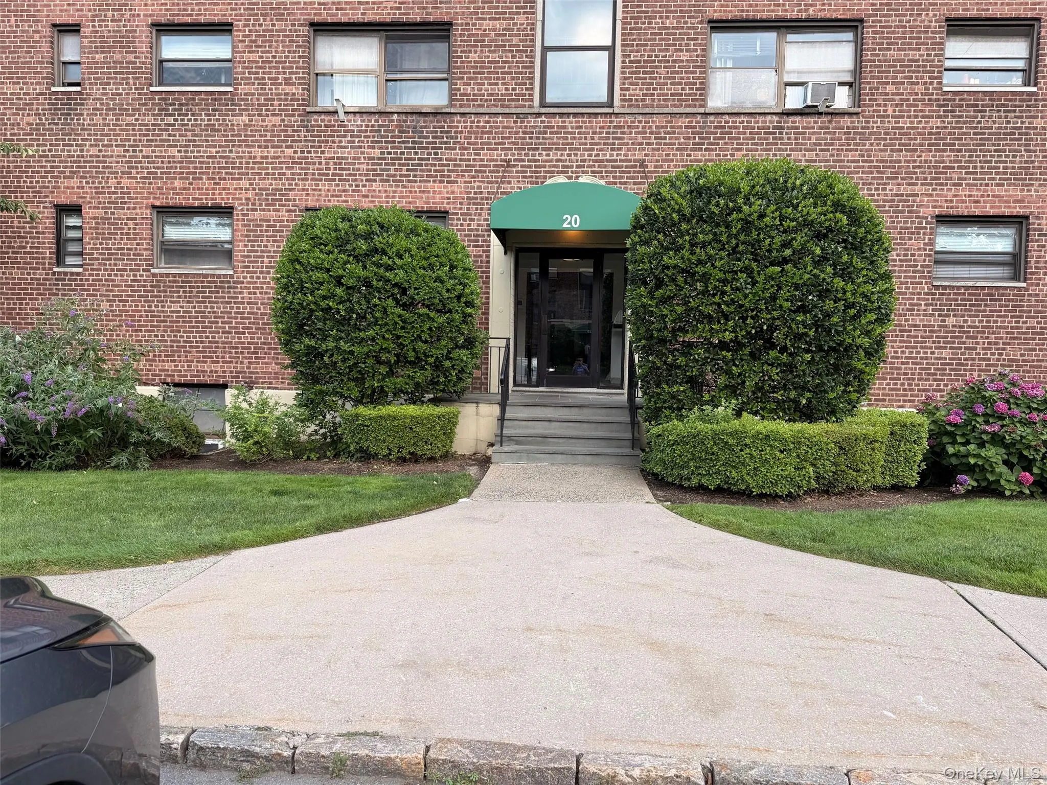 20 Shady Glen Court, New Rochelle, NY, 2 Rooms Rooms,1 BathroomBathrooms,Residential,For Rent,Shady Glen,0,1029684 20 Shady Glen Court, New Rochelle, NY, 2 Rooms Rooms,1 BathroomBathrooms,Residential,For Rent,Shady Glen,0,1029684
