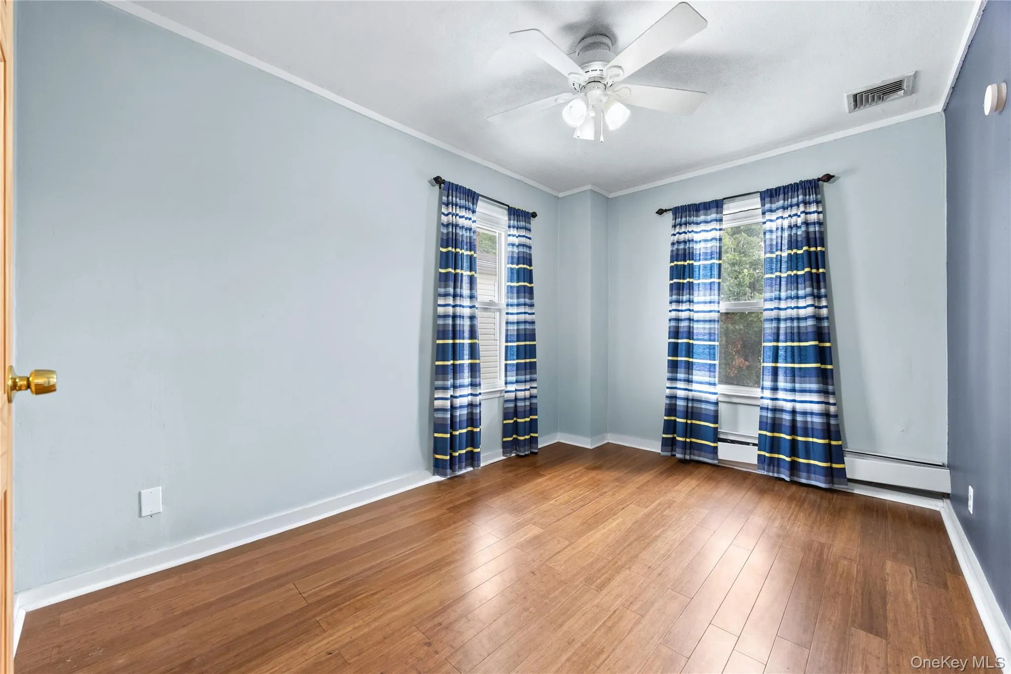22 Devine Street, Hempstead, NY, 4 Bedrooms Bedrooms, 7 Rooms Rooms,2 BathroomsBathrooms,Residential,For Rent,Devine,0,1029687 22 Devine Street, Hempstead, NY, 4 Bedrooms Bedrooms, 7 Rooms Rooms,2 BathroomsBathrooms,Residential,For Rent,Devine,0,1029687