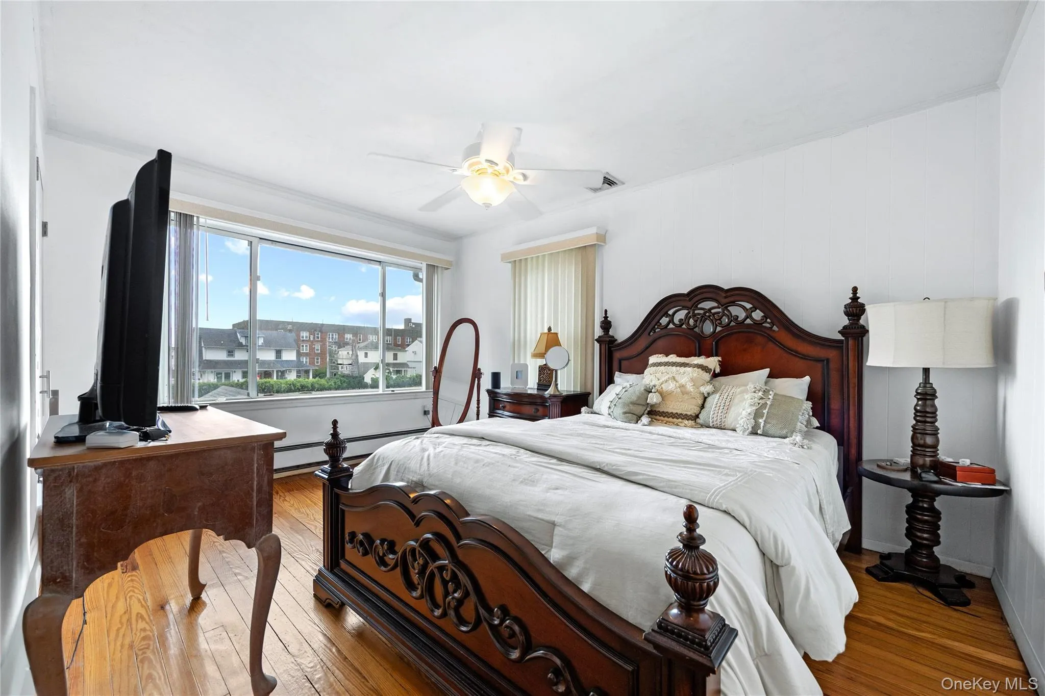 22 Devine Street, Hempstead, NY, 4 Bedrooms Bedrooms, 7 Rooms Rooms,2 BathroomsBathrooms,Residential,For Rent,Devine,0,1029687 22 Devine Street, Hempstead, NY, 4 Bedrooms Bedrooms, 7 Rooms Rooms,2 BathroomsBathrooms,Residential,For Rent,Devine,0,1029687
