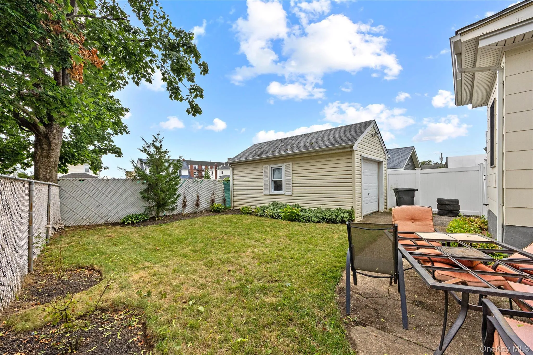 22 Devine Street, Hempstead, NY, 4 Bedrooms Bedrooms, 7 Rooms Rooms,2 BathroomsBathrooms,Residential,For Rent,Devine,0,1029687 22 Devine Street, Hempstead, NY, 4 Bedrooms Bedrooms, 7 Rooms Rooms,2 BathroomsBathrooms,Residential,For Rent,Devine,0,1029687