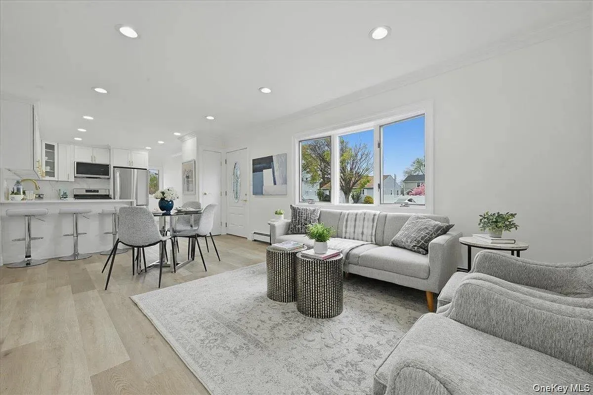 84 Fordham Road, Oyster Bay, NY, 3 Bedrooms Bedrooms, 5 Rooms Rooms,2 BathroomsBathrooms,Residential,For Rent,Fordham,0,1029689 84 Fordham Road, Oyster Bay, NY, 3 Bedrooms Bedrooms, 5 Rooms Rooms,2 BathroomsBathrooms,Residential,For Rent,Fordham,0,1029689